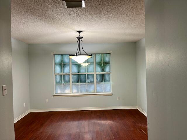 HOLLEY SHORES 1ST ADDN - Residential Lease