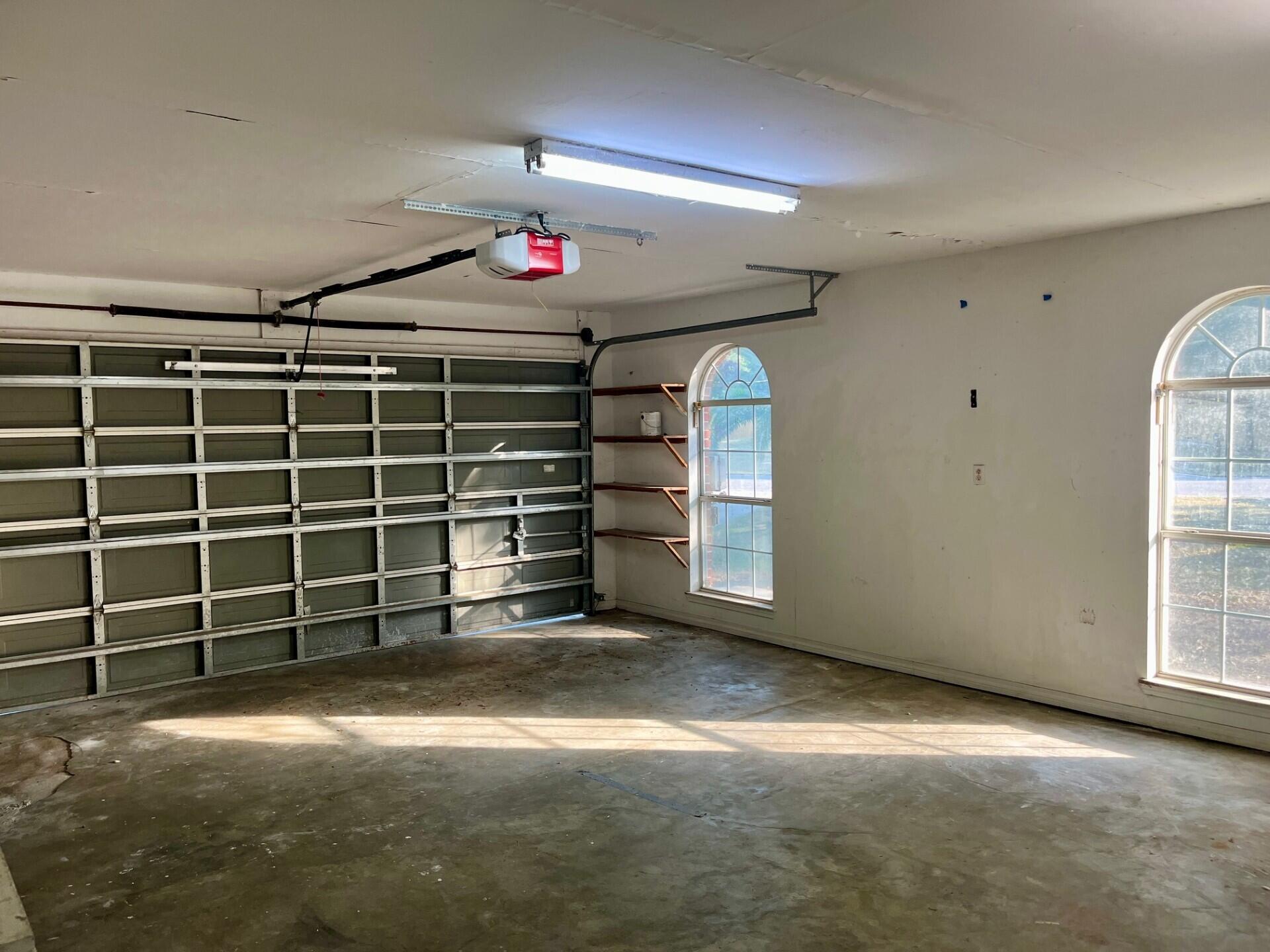 HOLLEY SHORES 1ST ADDN - Residential Lease