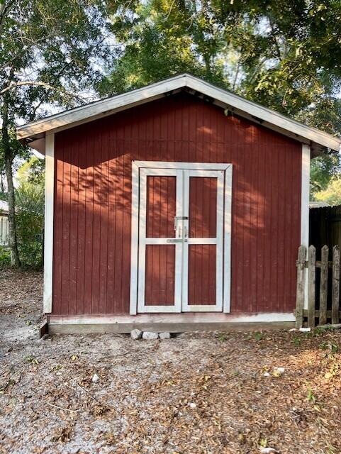 HOLLEY SHORES 1ST ADDN - Residential Lease
