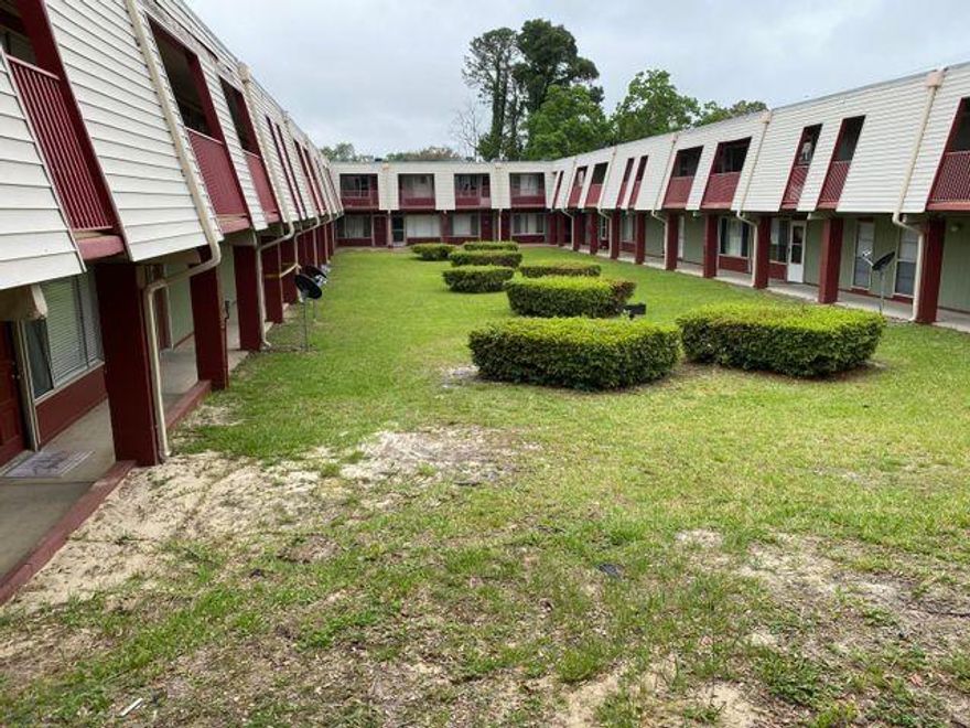 Well maintained condominium located on the Bay in Fort Walton Beach. Great for anyone looking for a prime location in the city. This unit comes with a plethora of amenities such as a dock, boat slips, a community pool, and more. If you're looking for your own condo to call home or an investment property this one checks all the boxes. Pictures coming 7/7