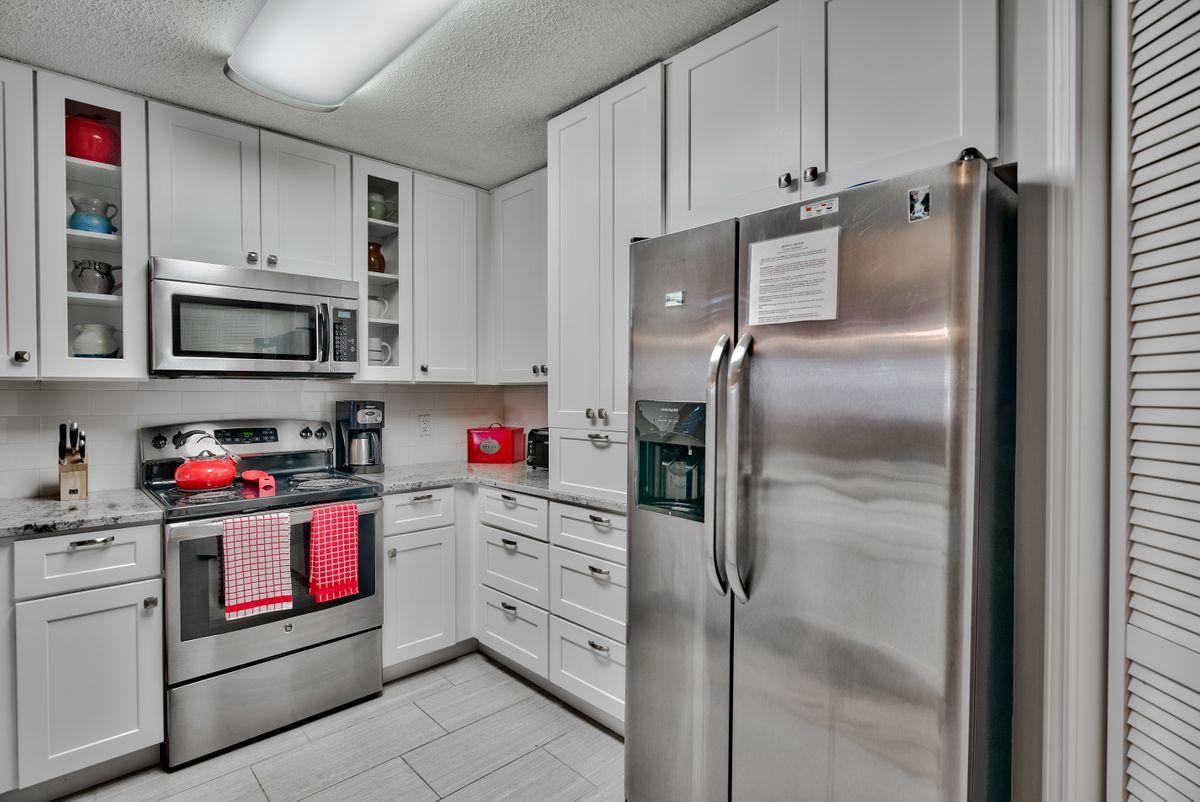 INN AT BLUE MOUNTAIN BEACH - Residential