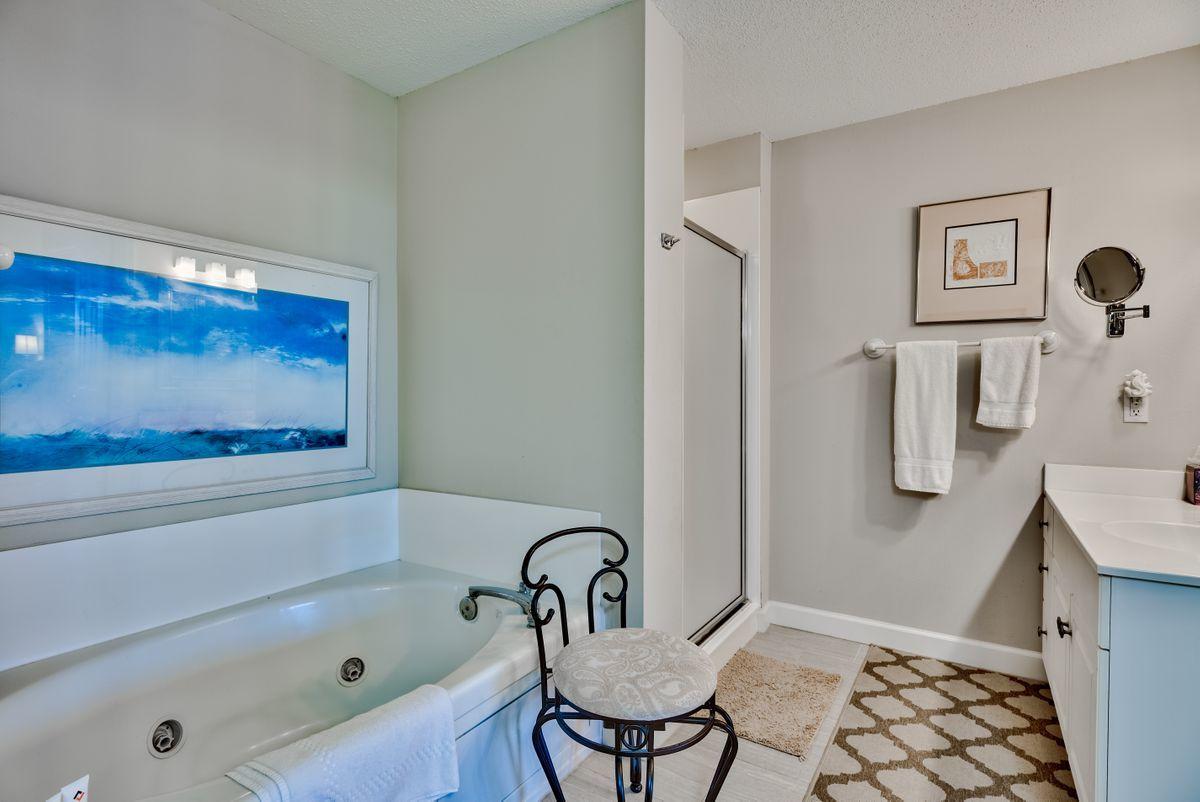 INN AT BLUE MOUNTAIN BEACH - Residential