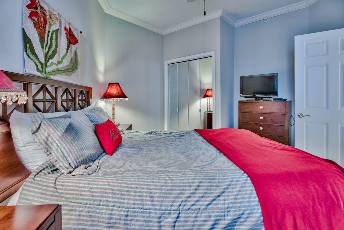 INN AT BLUE MOUNTAIN BEACH - Residential