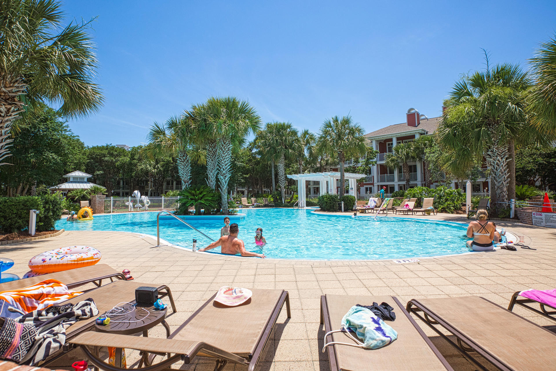 PILOT HOUSE - Residential