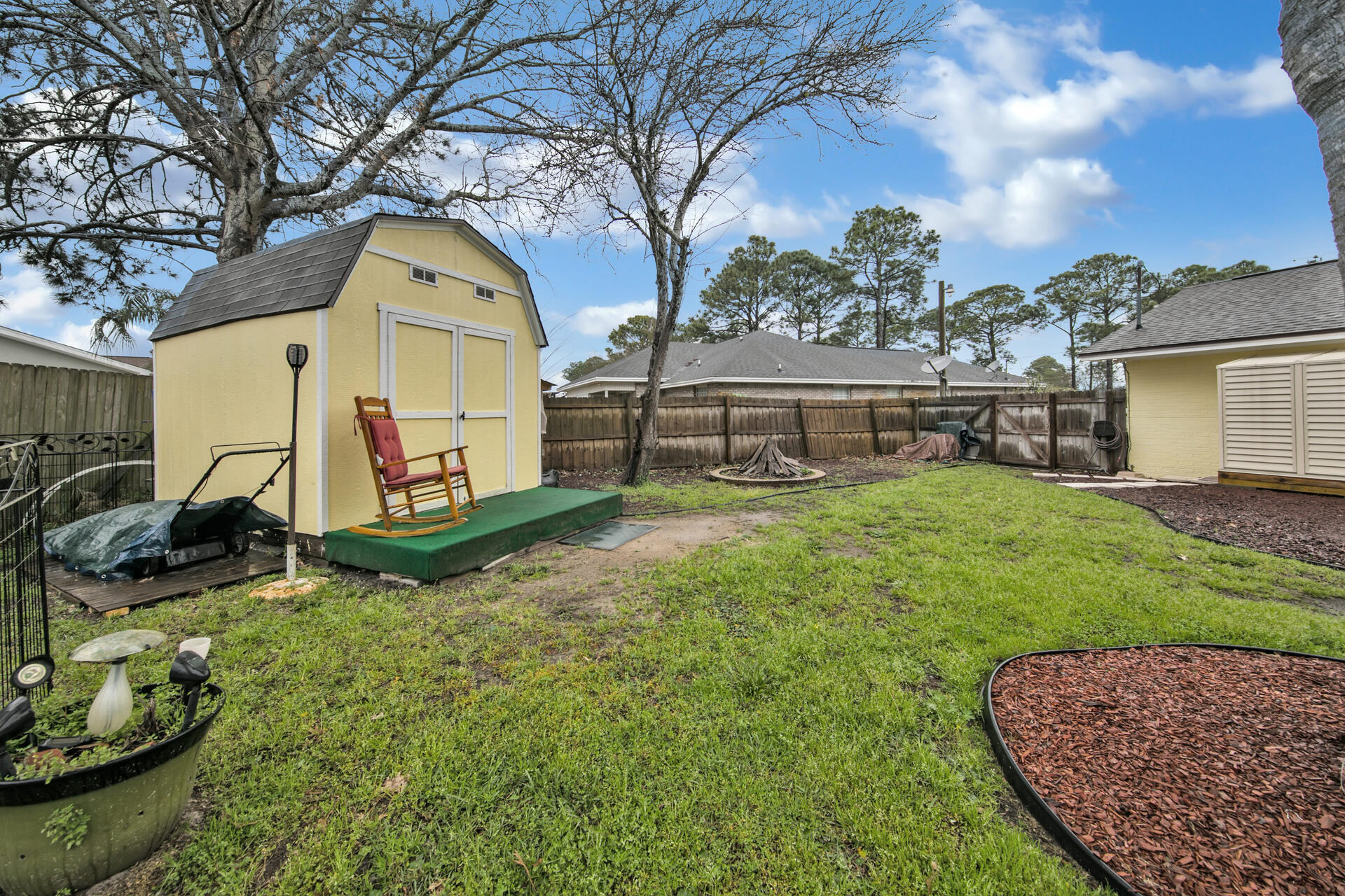 HOLIDAY SHORES ESTATES 3RD ADDN - Residential