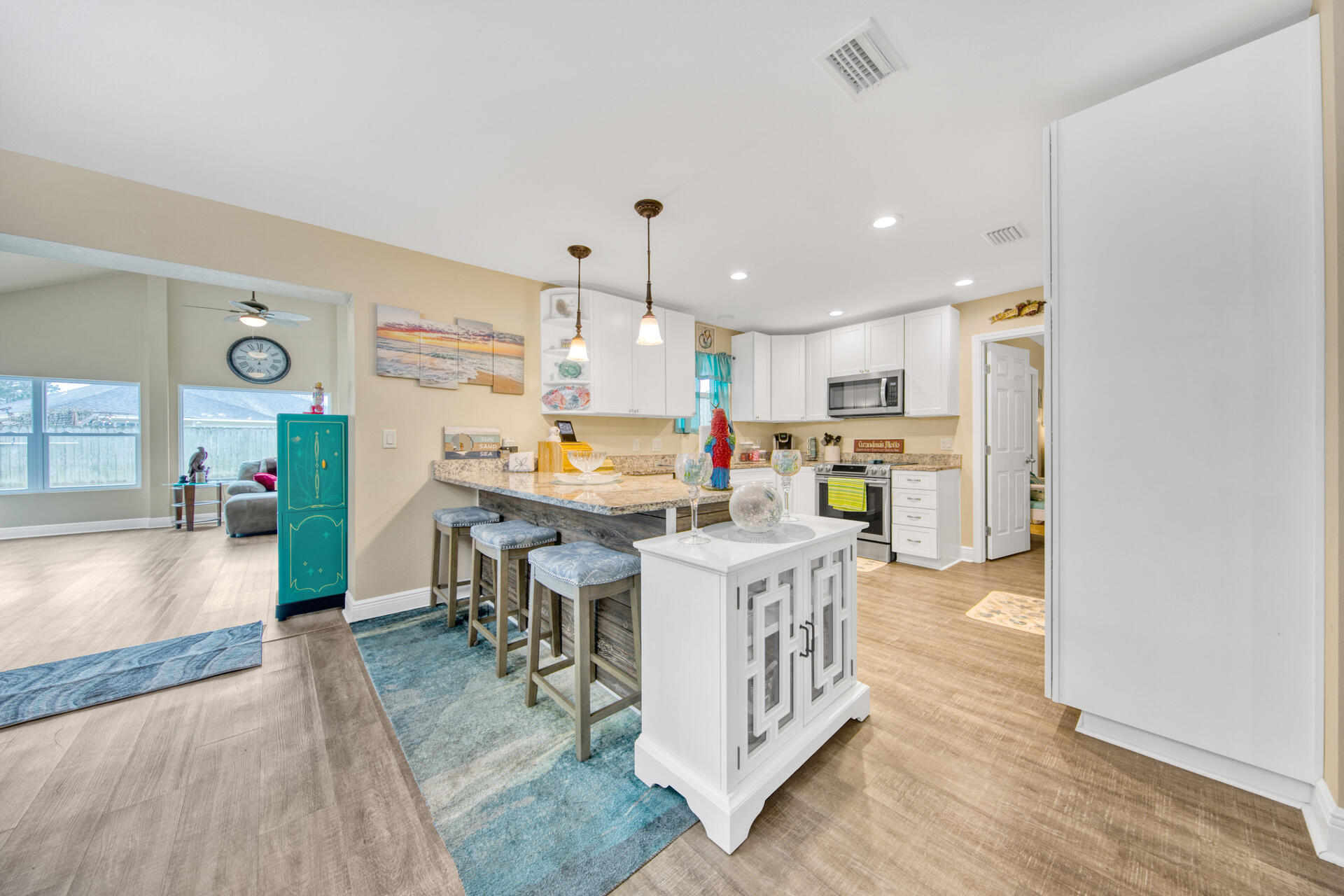 HOLIDAY SHORES ESTATES 3RD ADDN - Residential