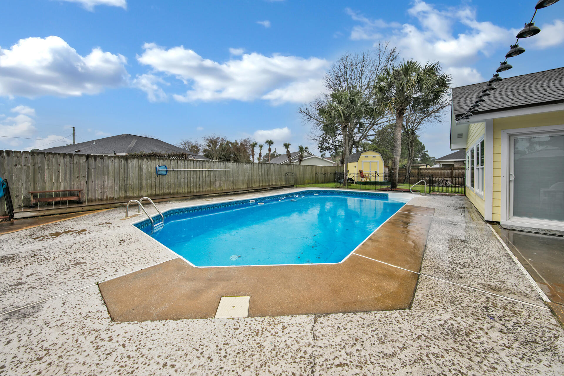 HOLIDAY SHORES ESTATES 3RD ADDN - Residential