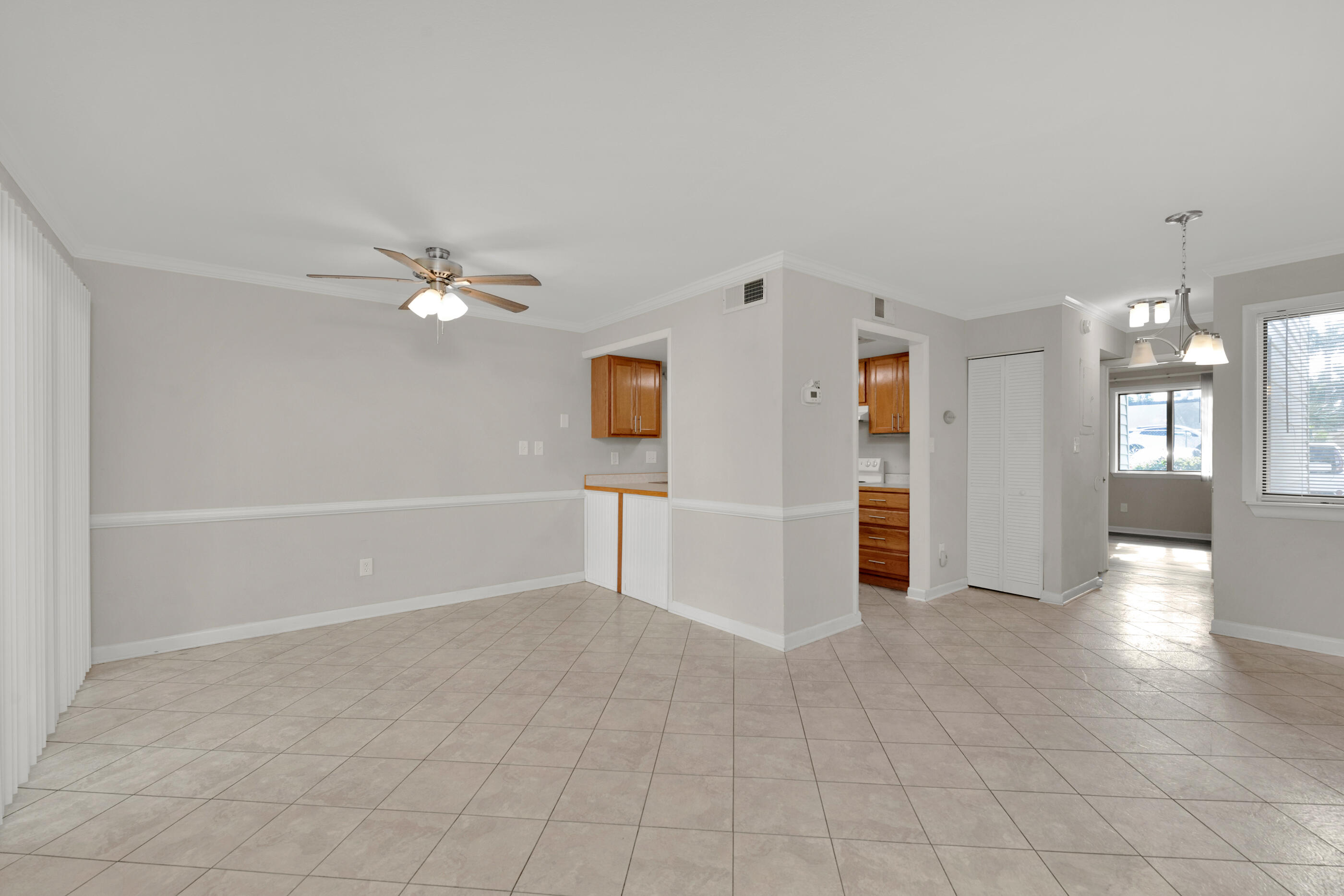 Waterfront living and low maintenance. The unit has views of the water and offers a courtyard view from the patio. Fountainhead features a community pool overlooking the Sound, tennis courts, kayak and paddle board storage, rec center, and offers boat storage upon availability. Unit 11A is recently updated to include fresh fixtures and paint, hard surface bedroom flooring, crown molding, chair rail, electrical switches and outlets. and hot water heater installed in 2022. Prime Location situated between the beautiful beaches of the Emerald Coast, Eglin AFB and Hurlburt AFB.