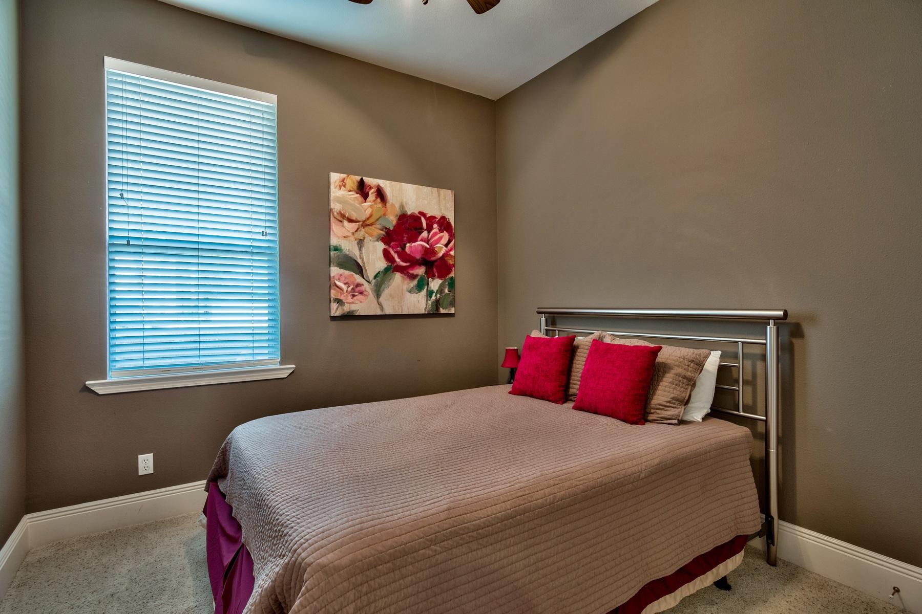 TopSail Village - Residential