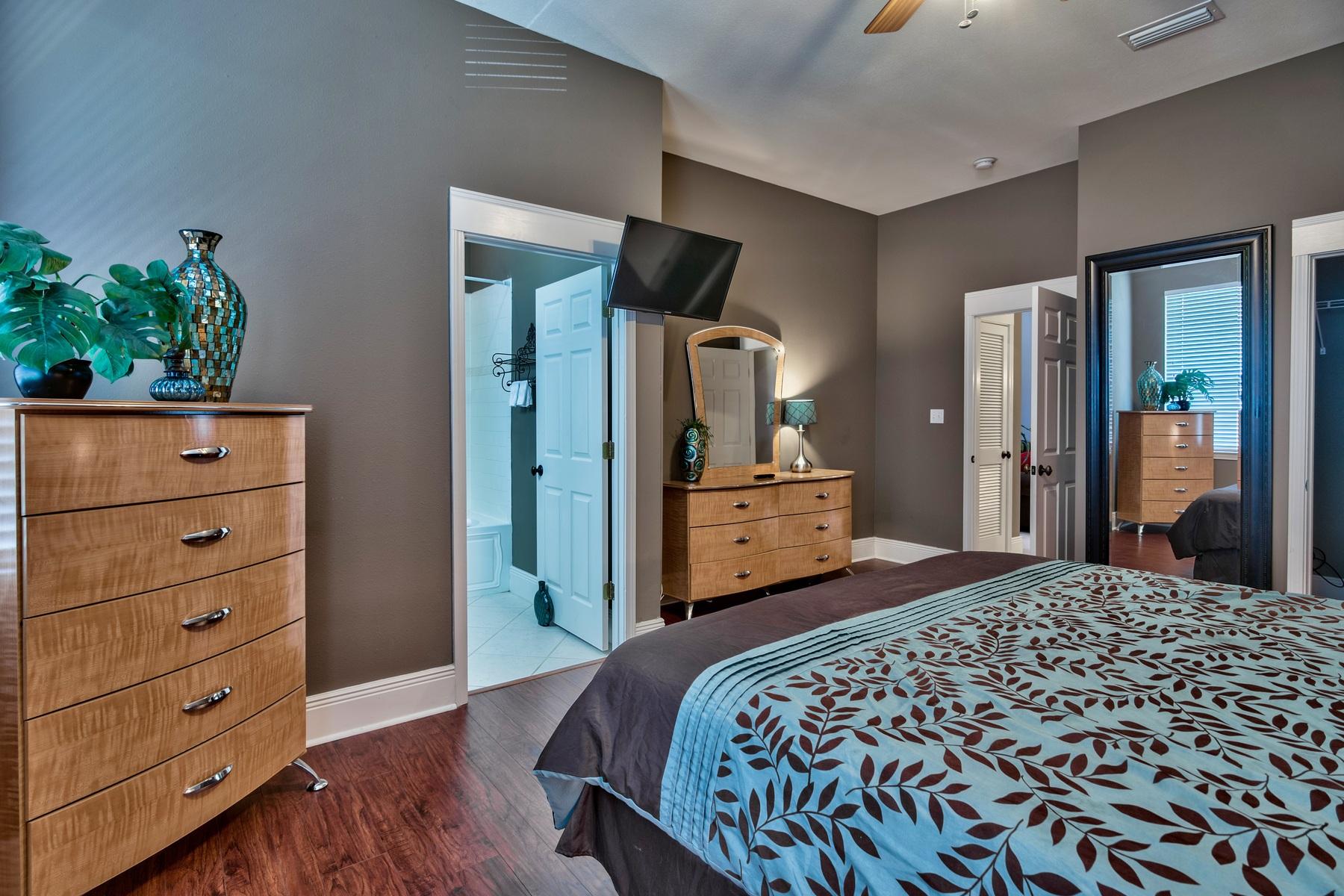 TopSail Village - Residential