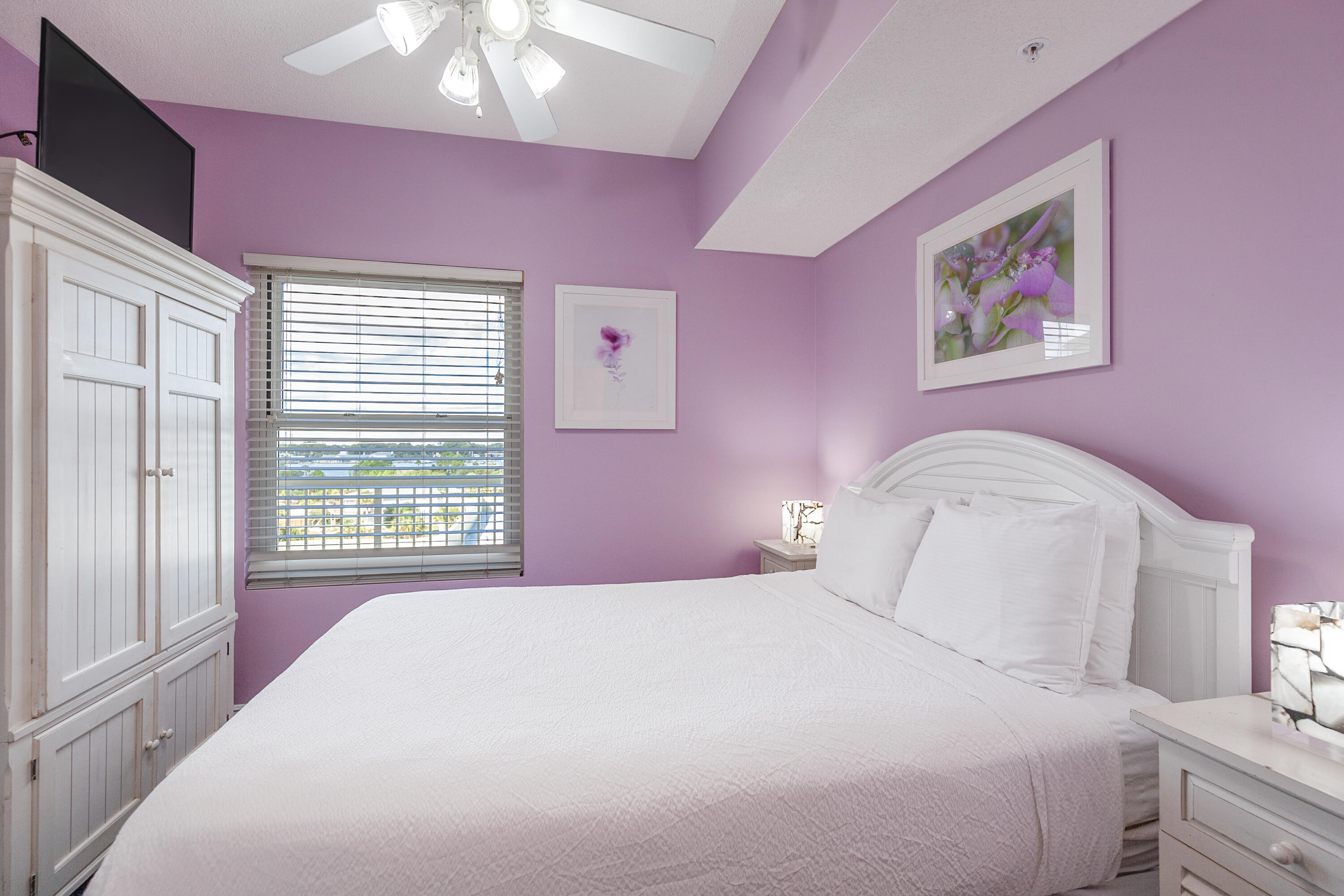 WATERS EDGE - Residential