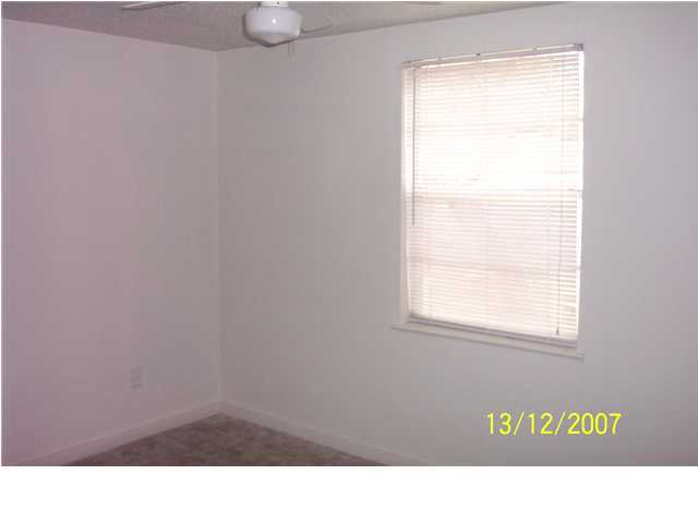UNRECORDED SUBDIVISION - Residential Lease
