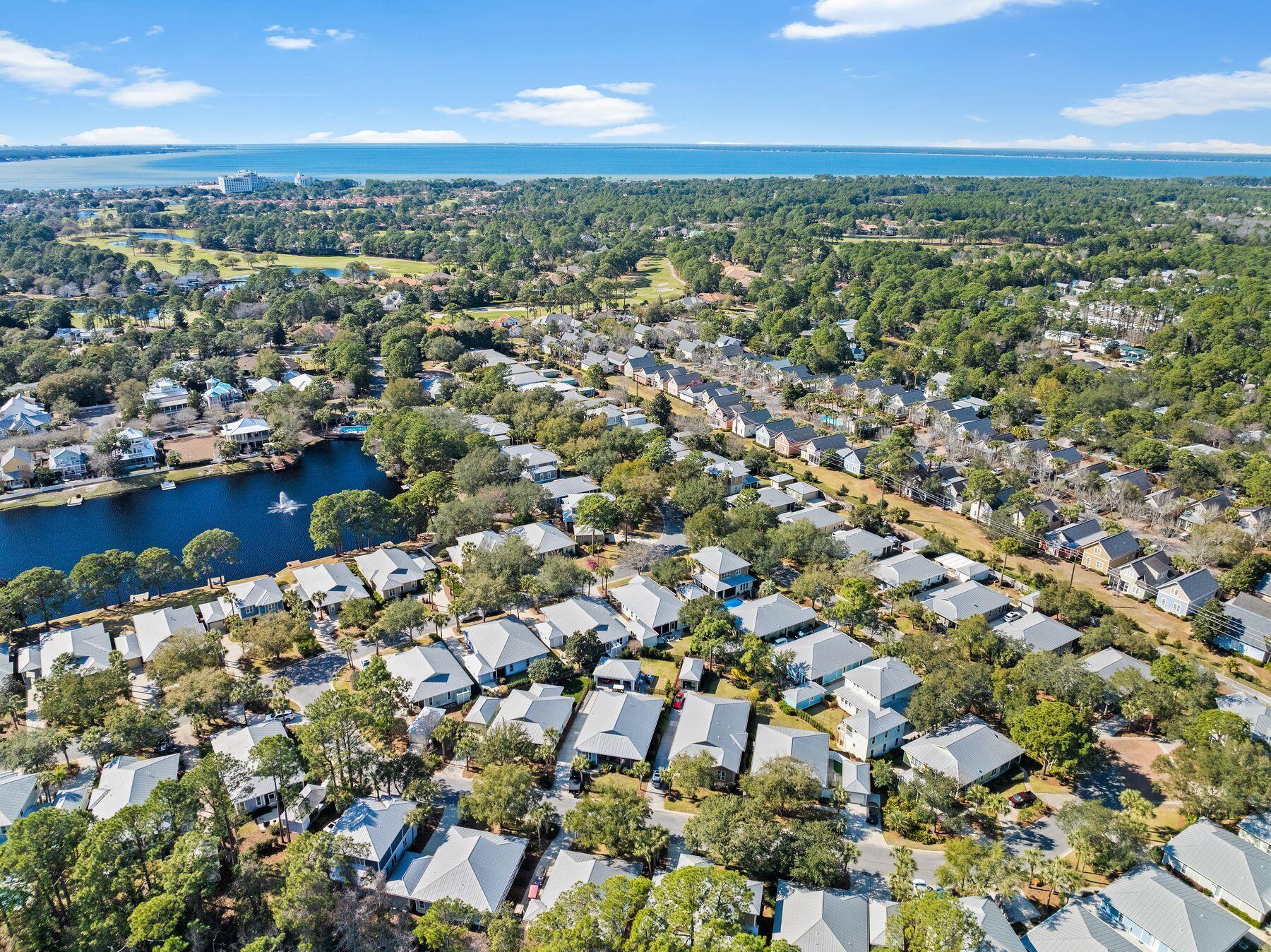 CRYSTAL LAKE AT SANDESTIN - Residential