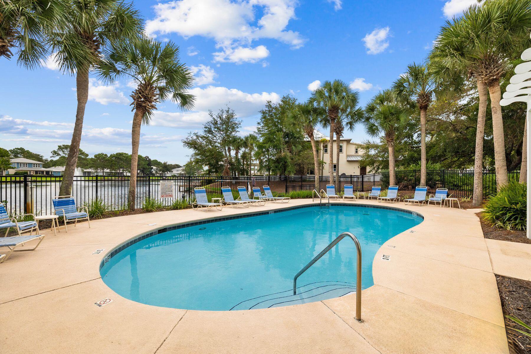CRYSTAL LAKE AT SANDESTIN - Residential