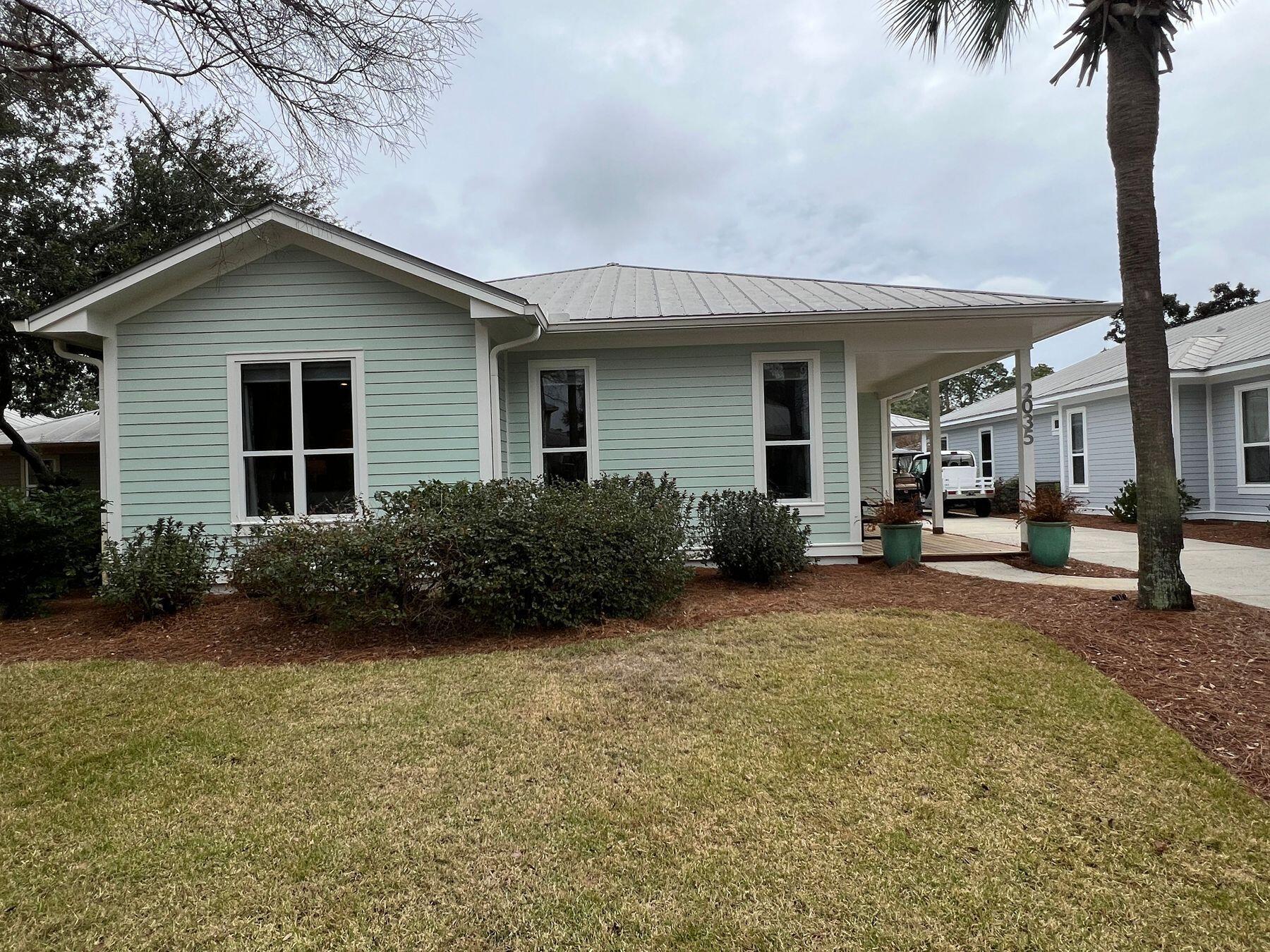 CRYSTAL LAKE AT SANDESTIN - Residential