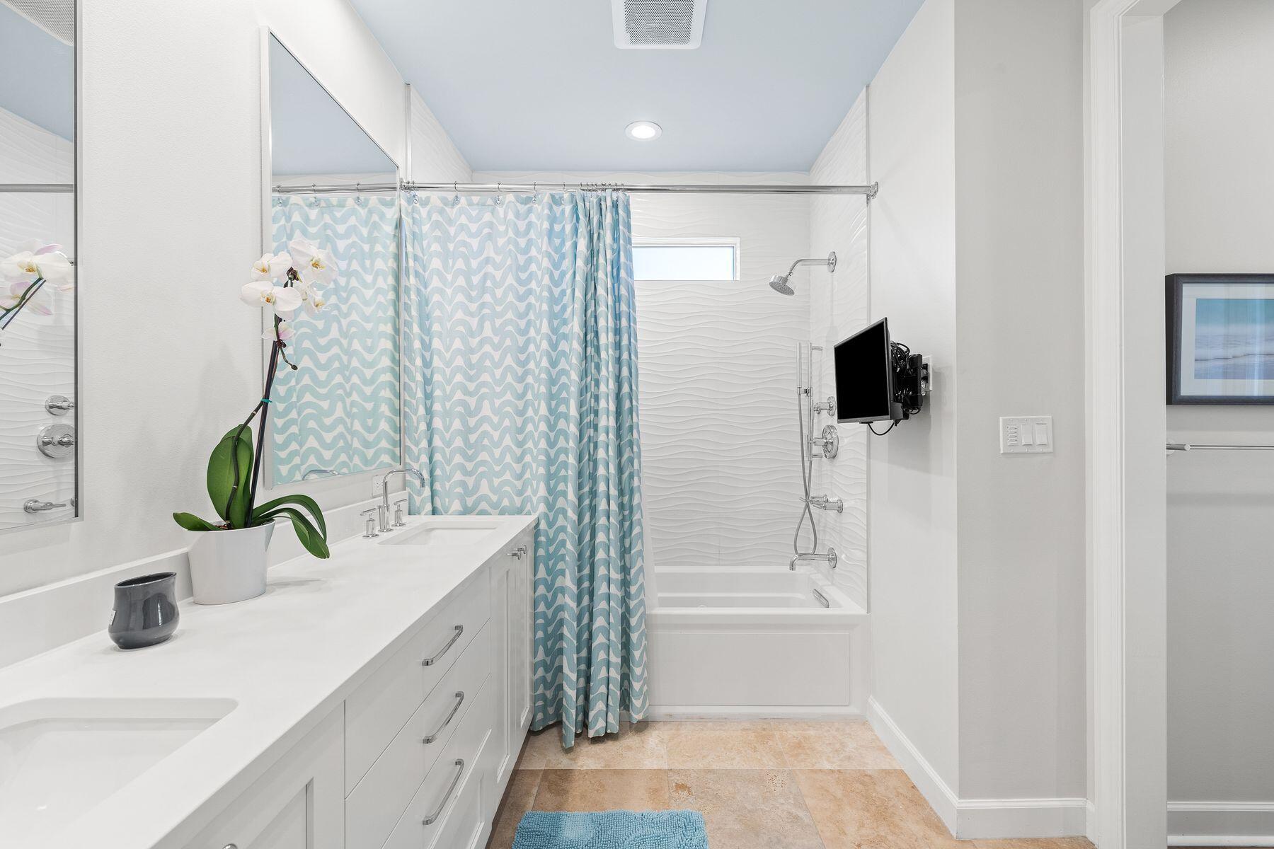 CRYSTAL LAKE AT SANDESTIN - Residential