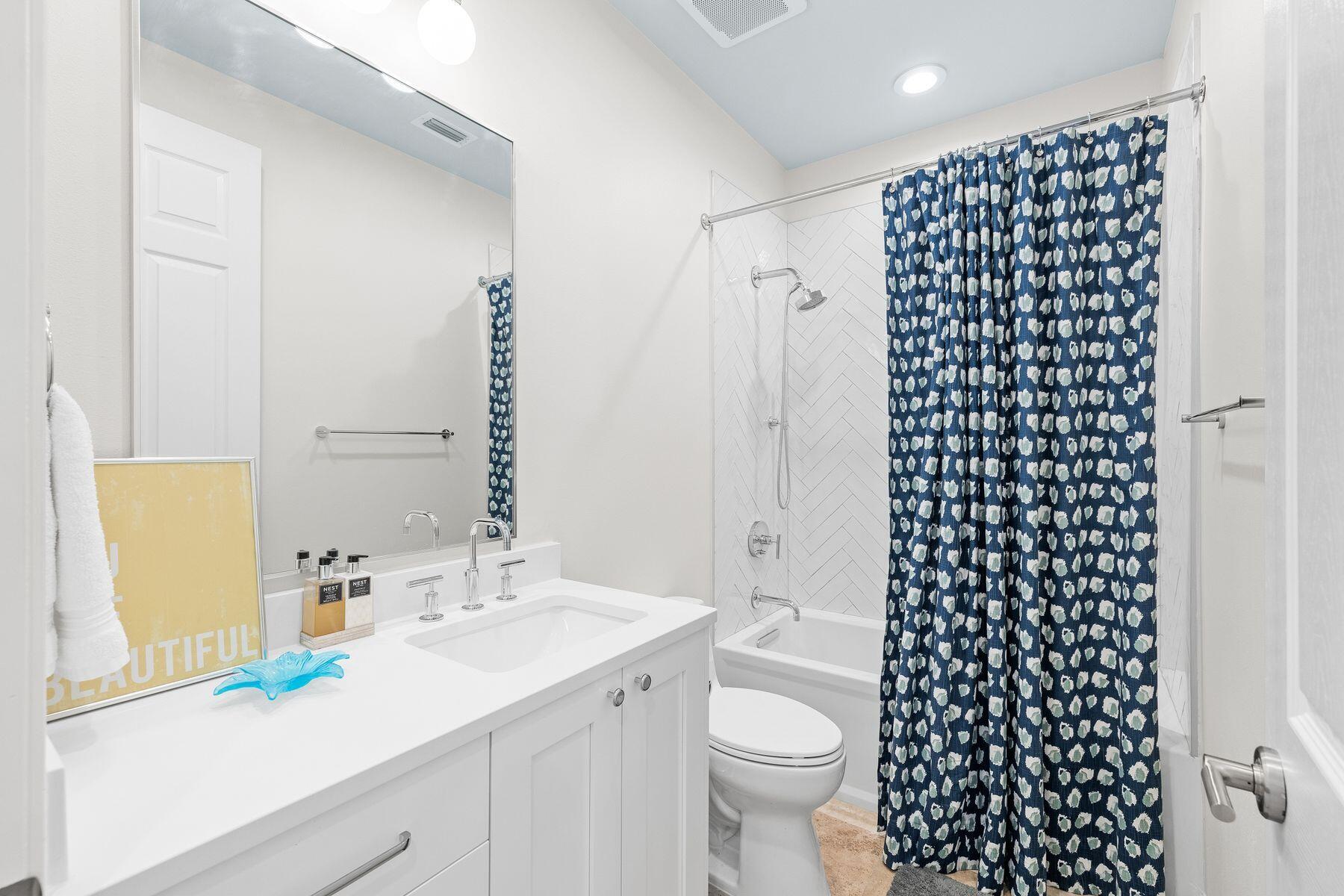 CRYSTAL LAKE AT SANDESTIN - Residential