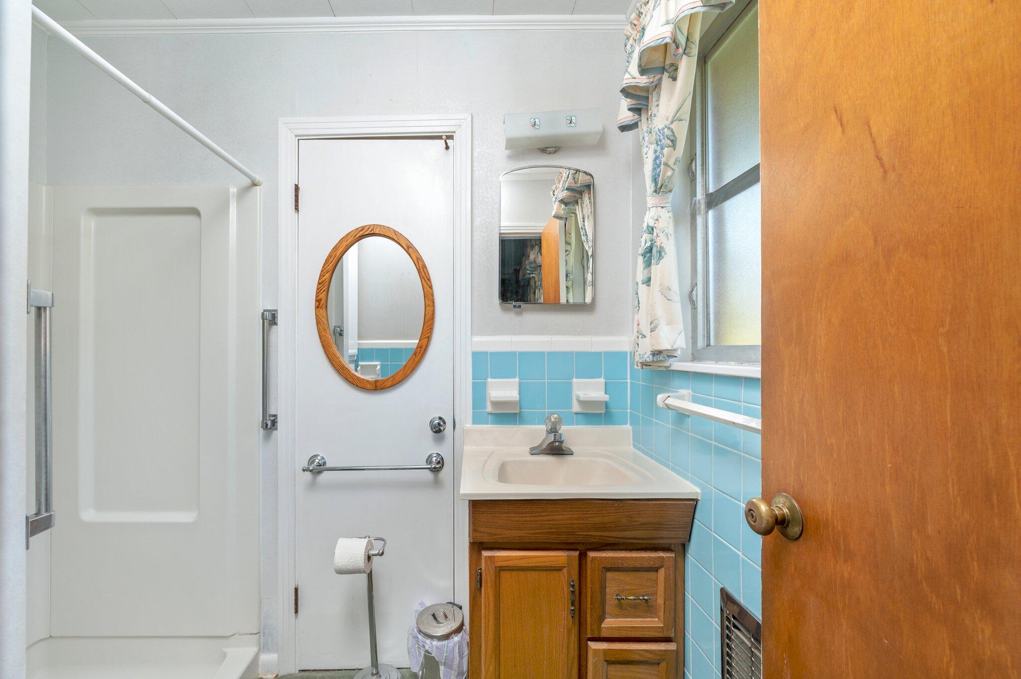 OAKLAWN - Residential Lease