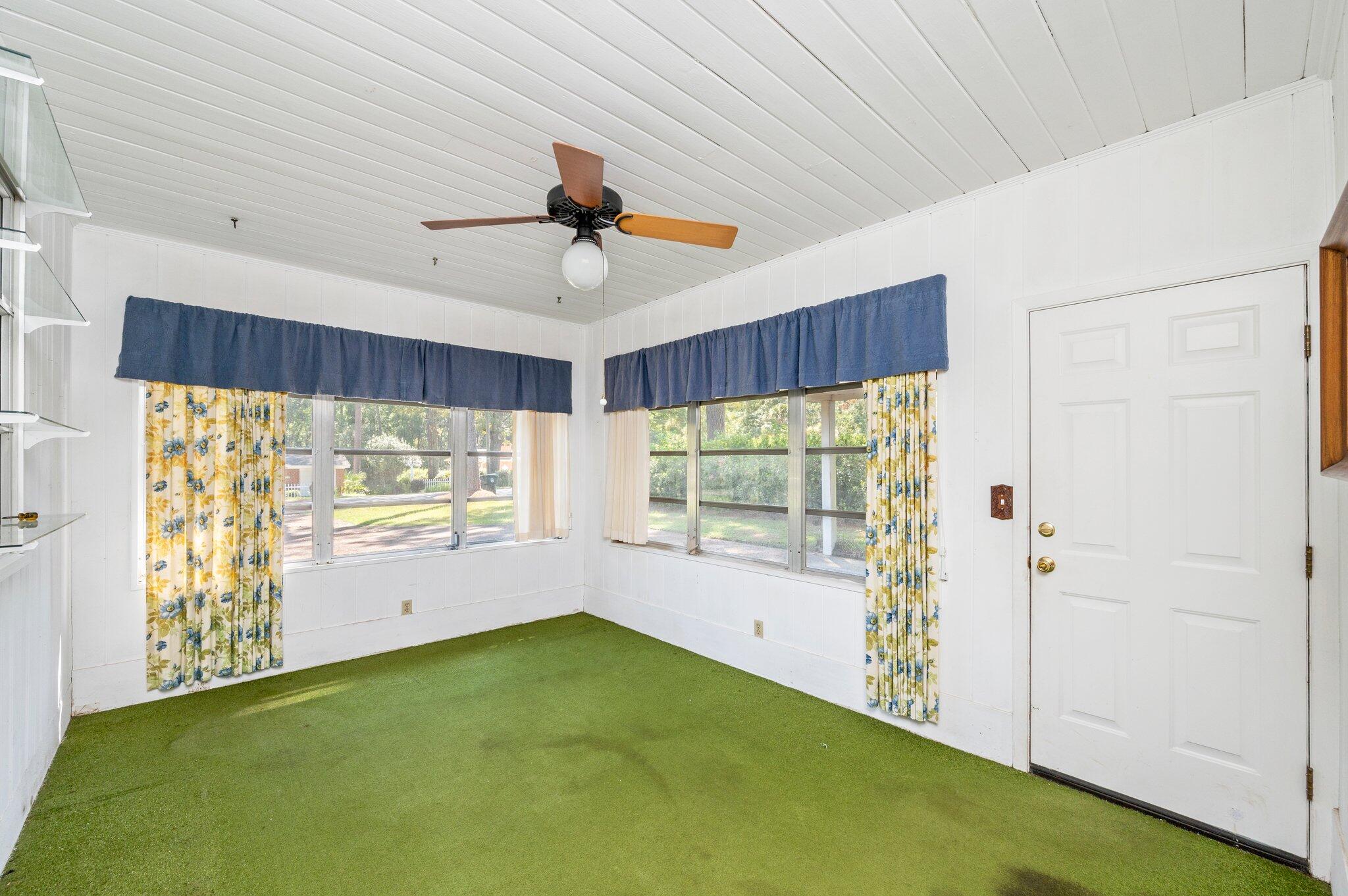 OAKLAWN - Residential Lease