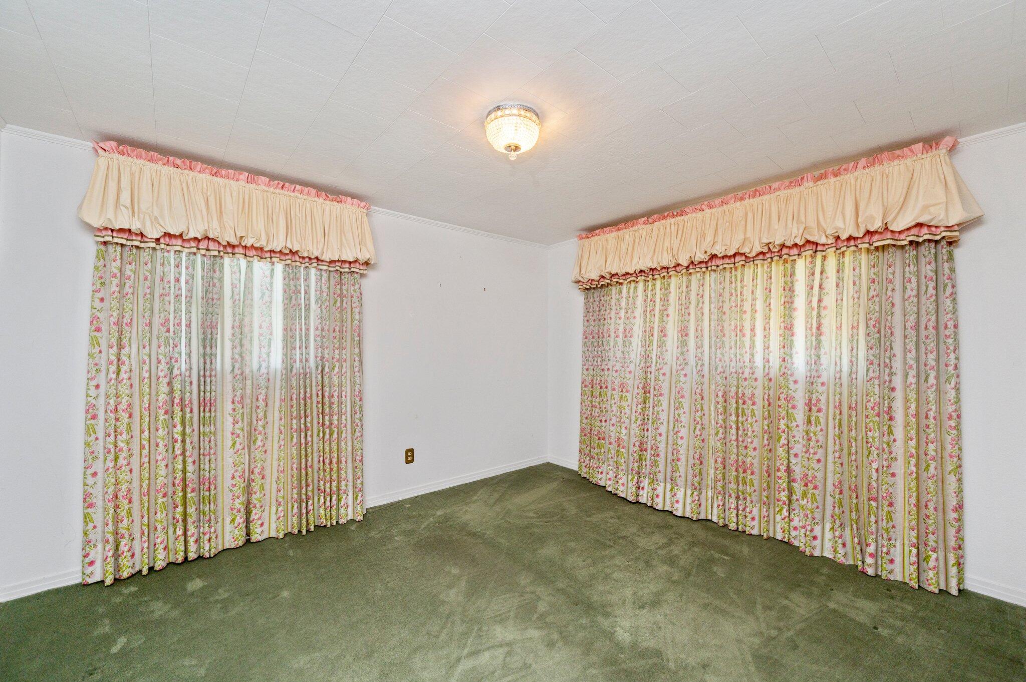 OAKLAWN - Residential Lease