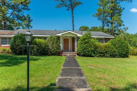 Photo of 73 Oaklawn Square, DeFuniak Springs, FL 32435 (MLS # 987603)