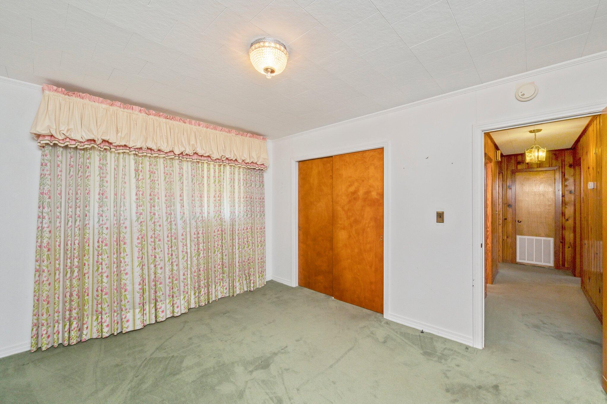 OAKLAWN - Residential Lease