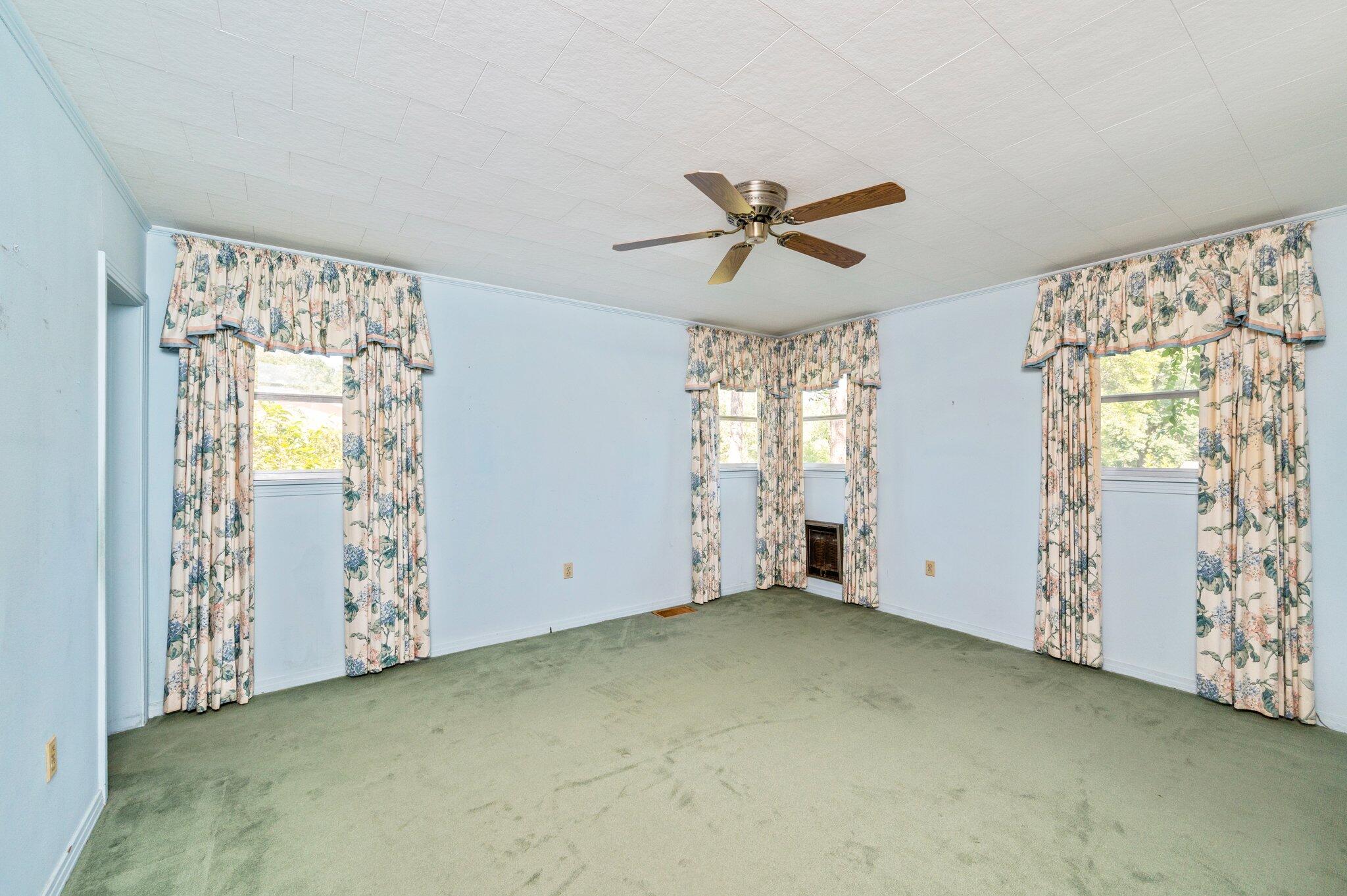 OAKLAWN - Residential Lease