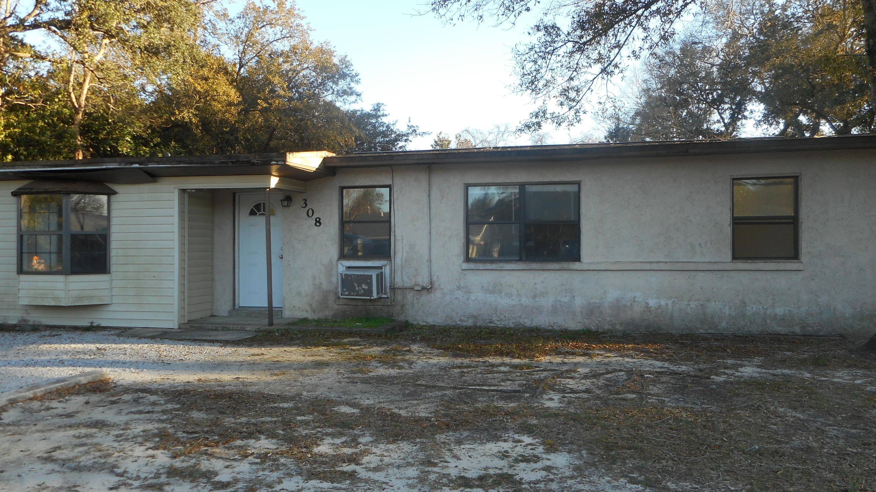 GARNIERS BEACH 2ND - Residential