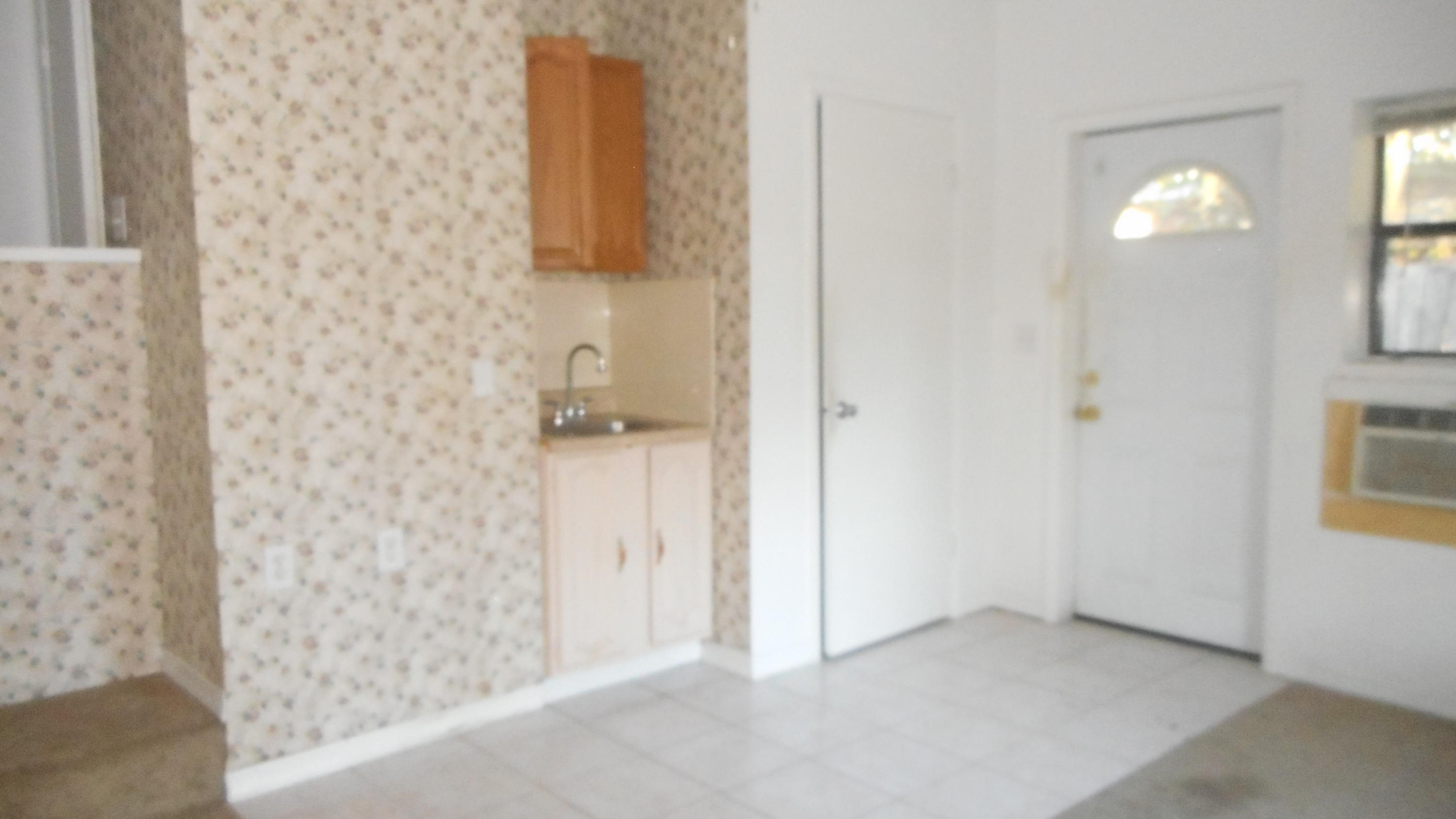 GARNIERS BEACH 2ND - Residential