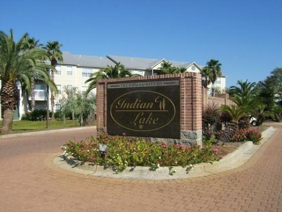 This property is to be placed in an upcoming event. All bids should be submitted at www.homesearch.com (void where prohibited). Submit any offers received pre-event (or post-event) to sales@homesearch.com. All pre-event or post-event offers will be reviewed and responded to within 3 business days. All properties are subject to a 5% buyer's premium pursuant to the Event Agreement and Terms & Conditions (minimums will apply). Please contact listing agent for details and commission paid on this property