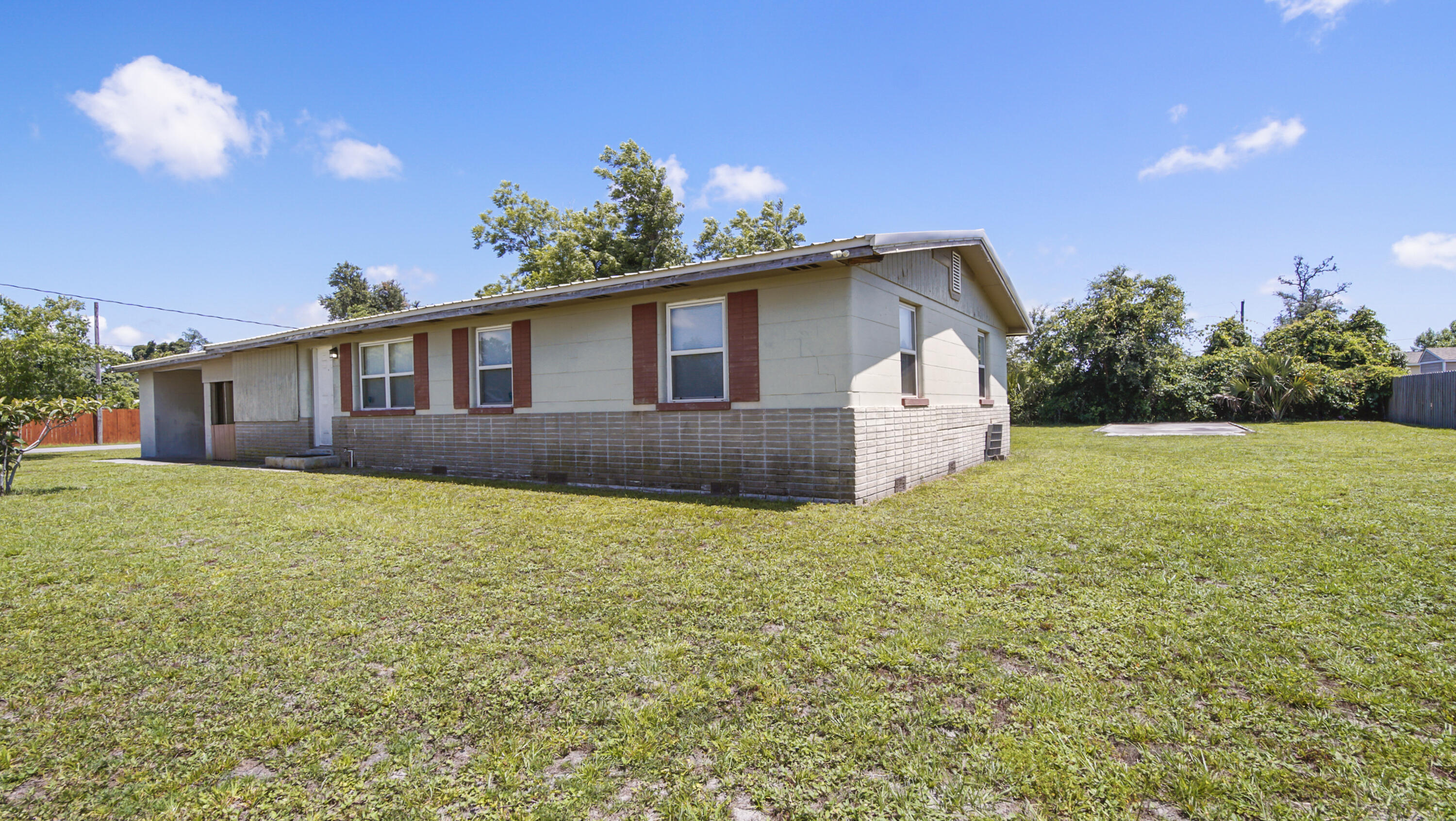 NO RECORDED SUBDIVISION - Residential