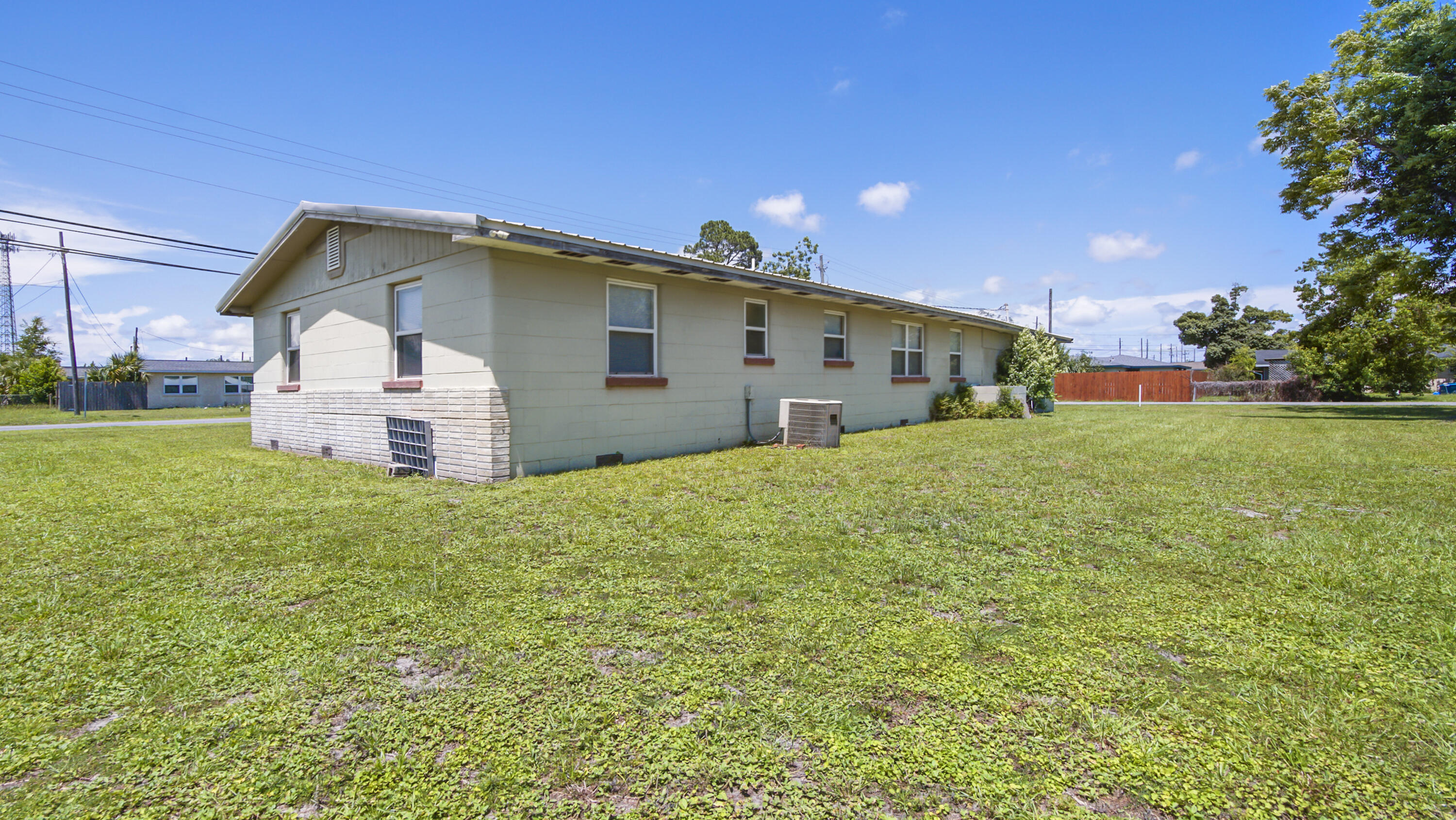 NO RECORDED SUBDIVISION - Residential