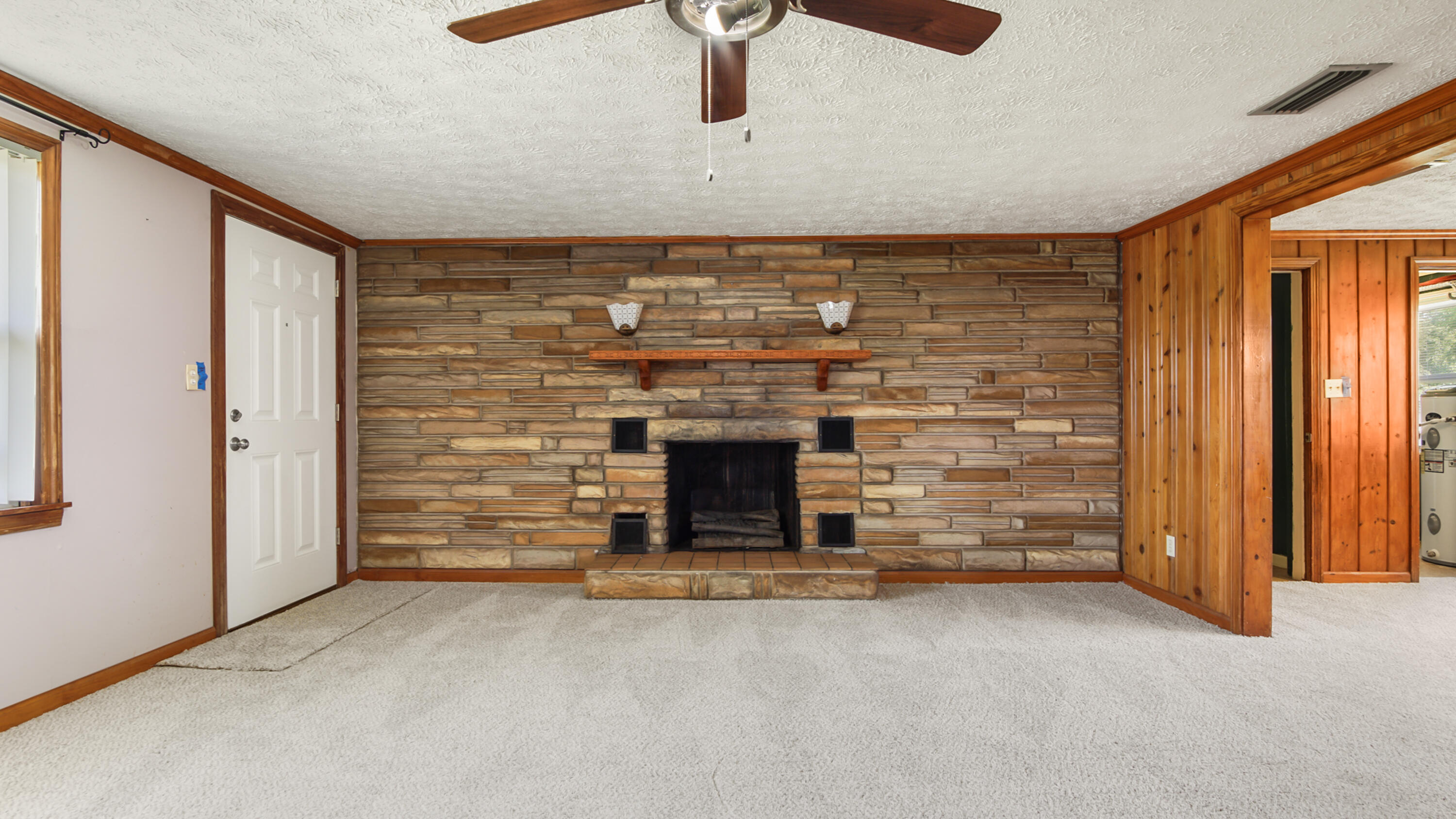 NO RECORDED SUBDIVISION - Residential