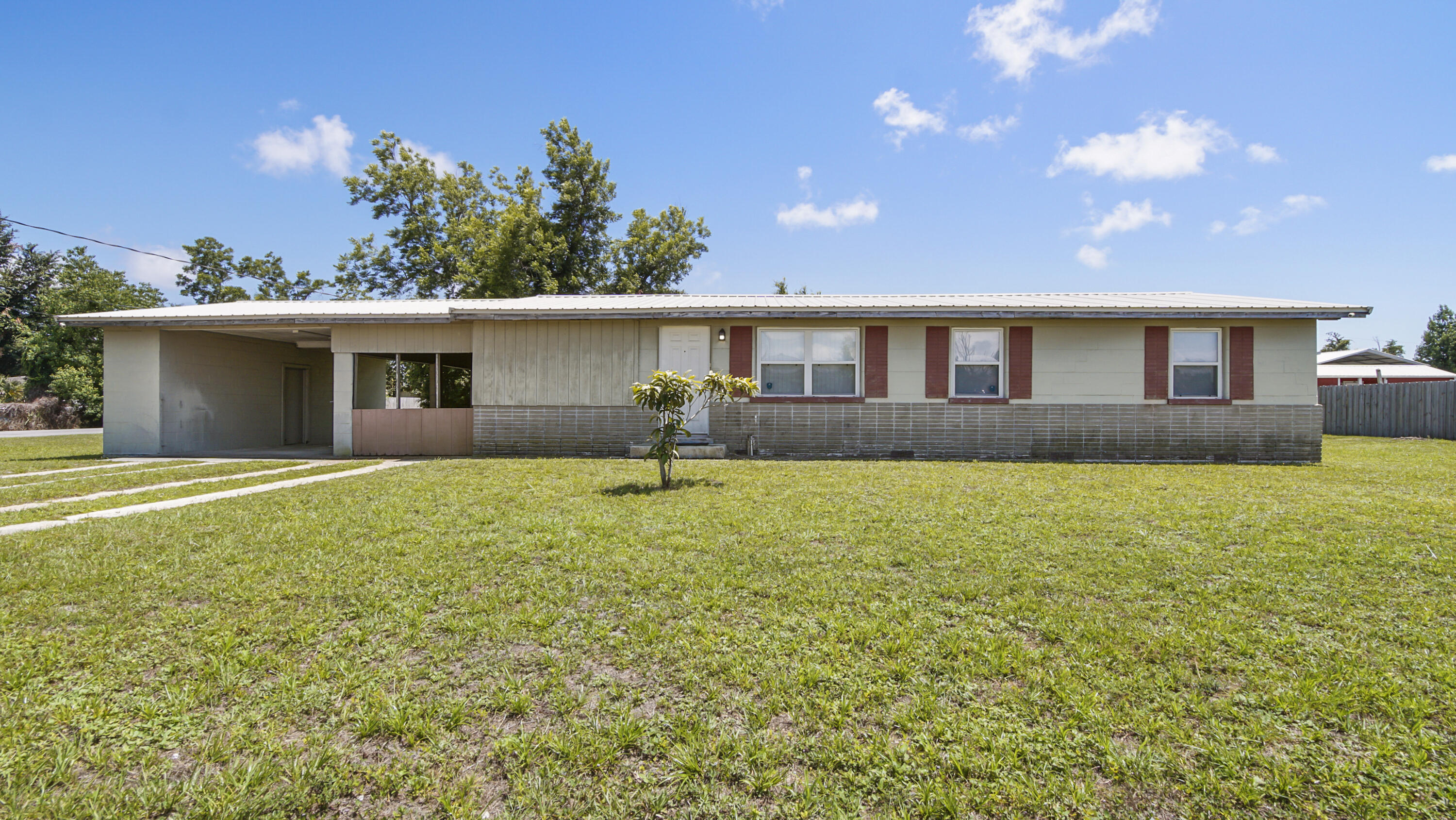 NO RECORDED SUBDIVISION - Residential