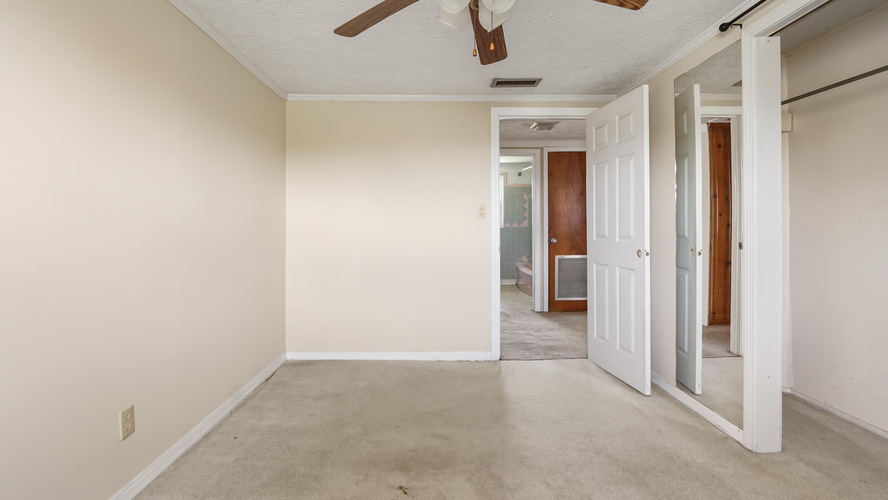 NO RECORDED SUBDIVISION - Residential