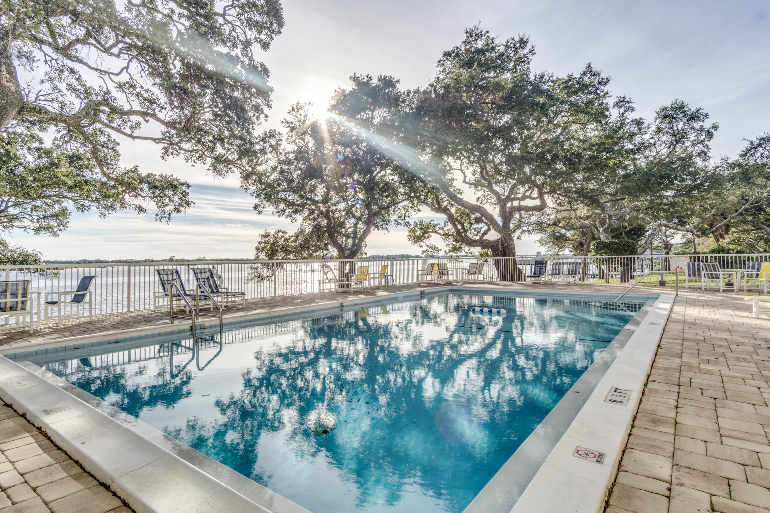 CEDARS CONDO - Residential