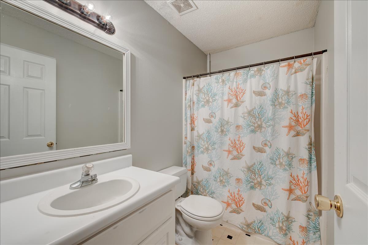 MOSSY OAKS - Residential