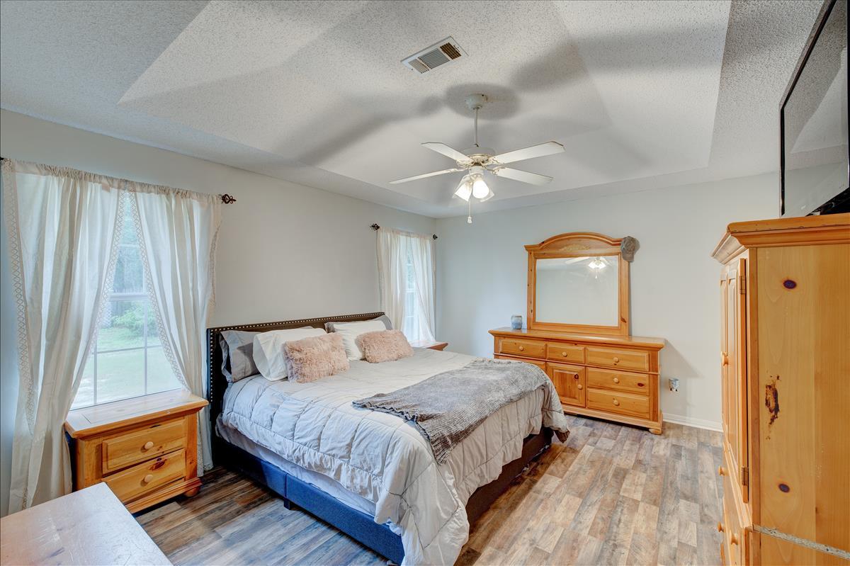 MOSSY OAKS - Residential