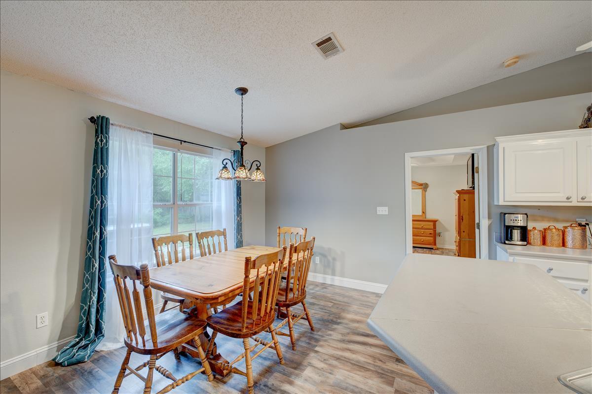 MOSSY OAKS - Residential