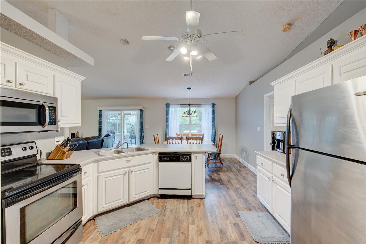 MOSSY OAKS - Residential