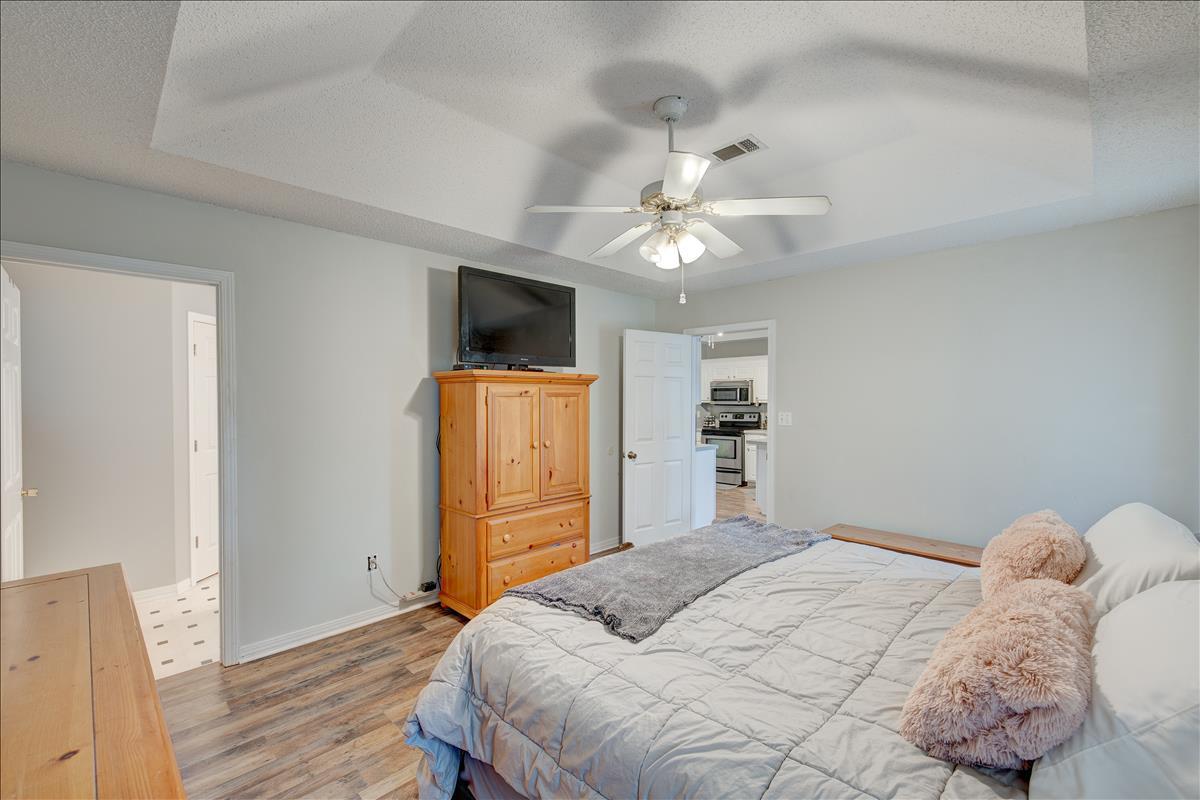 MOSSY OAKS - Residential