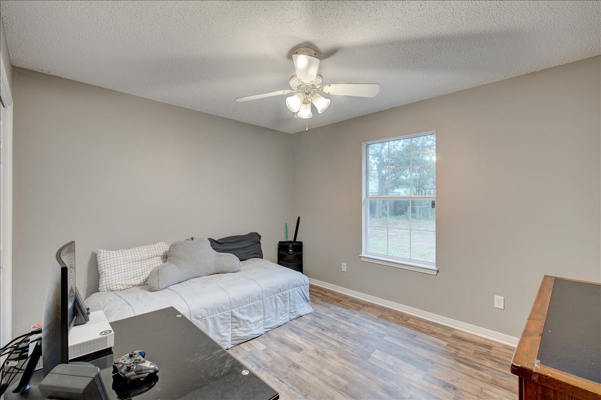 MOSSY OAKS - Residential