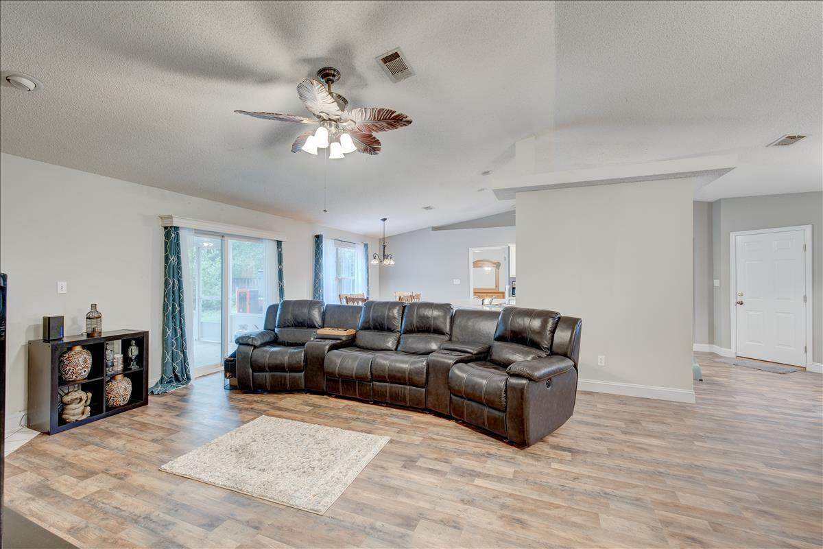 MOSSY OAKS - Residential