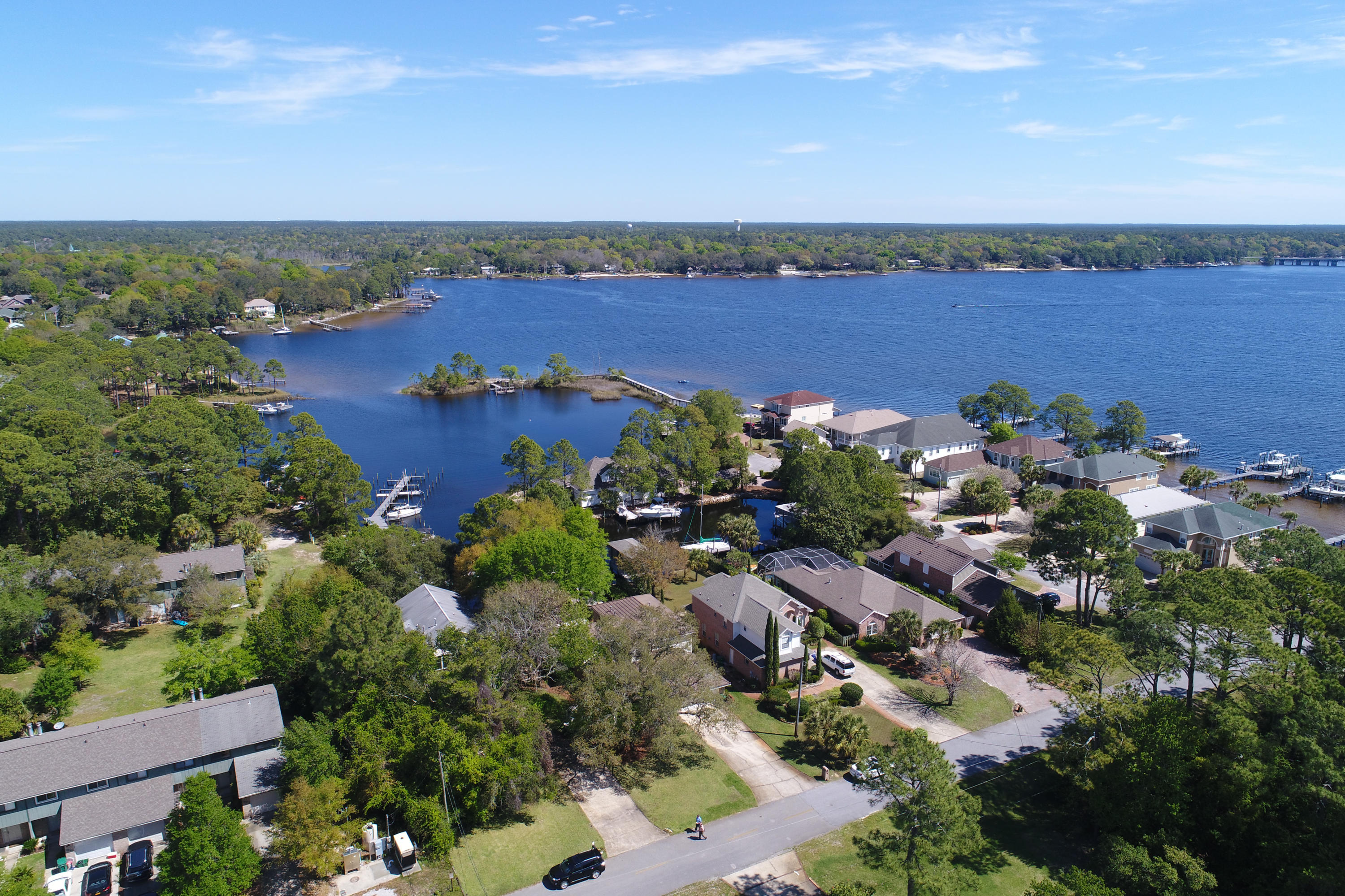 VALPARAISO PINECREST 6 - Residential