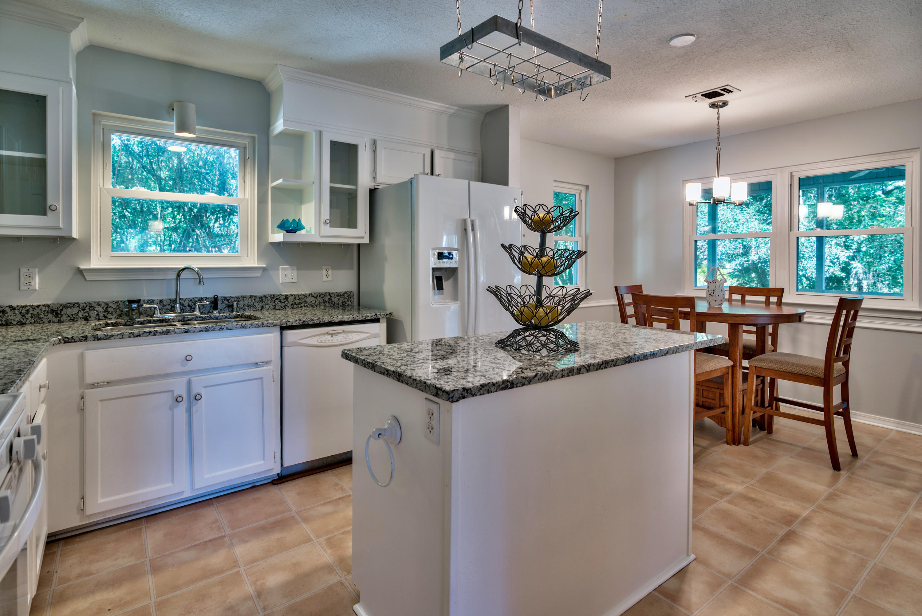 VALPARAISO PINECREST 6 - Residential