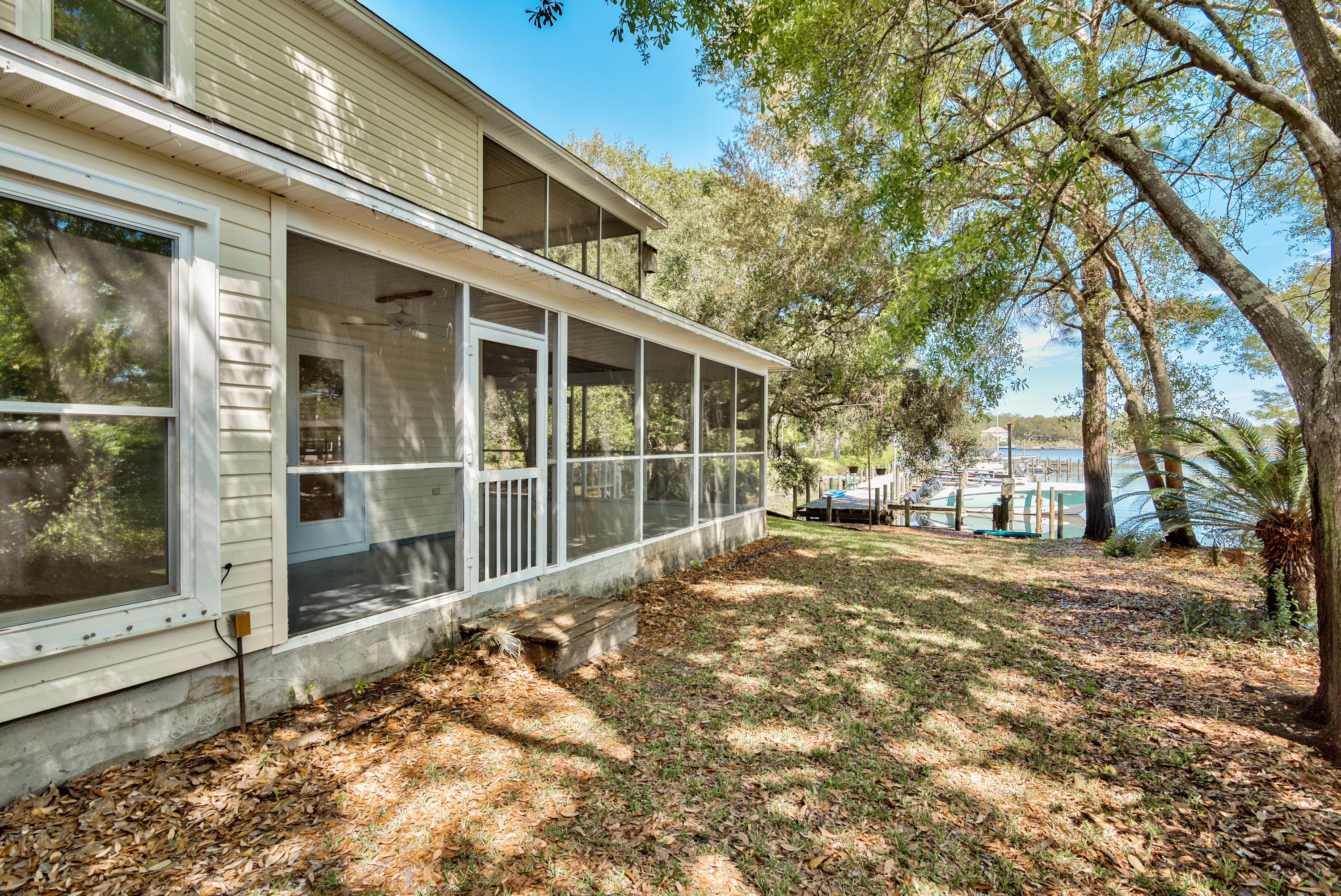 VALPARAISO PINECREST 6 - Residential