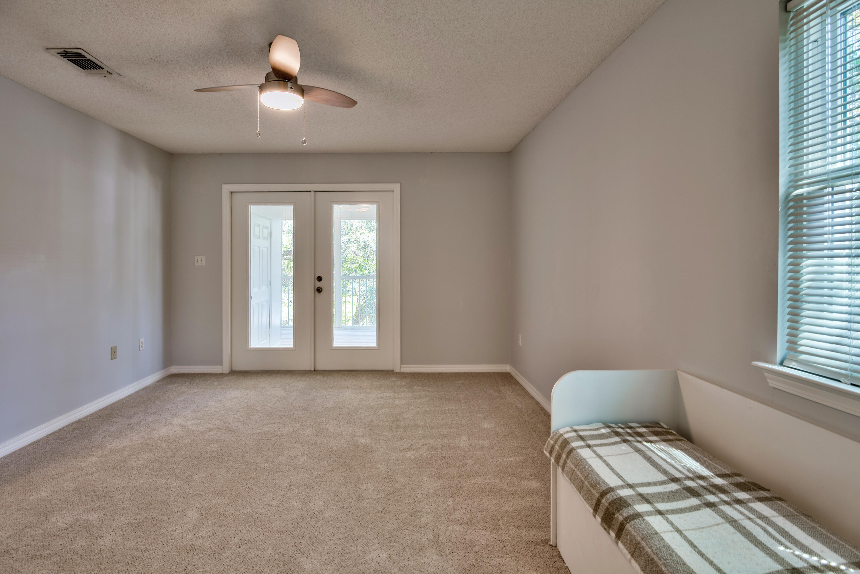 VALPARAISO PINECREST 6 - Residential