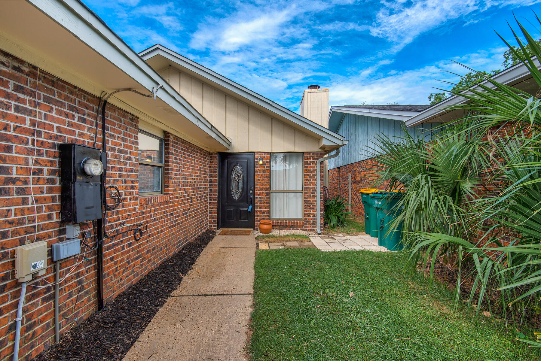 INDIAN OAKS S/D LOT 10 BLK B - Residential