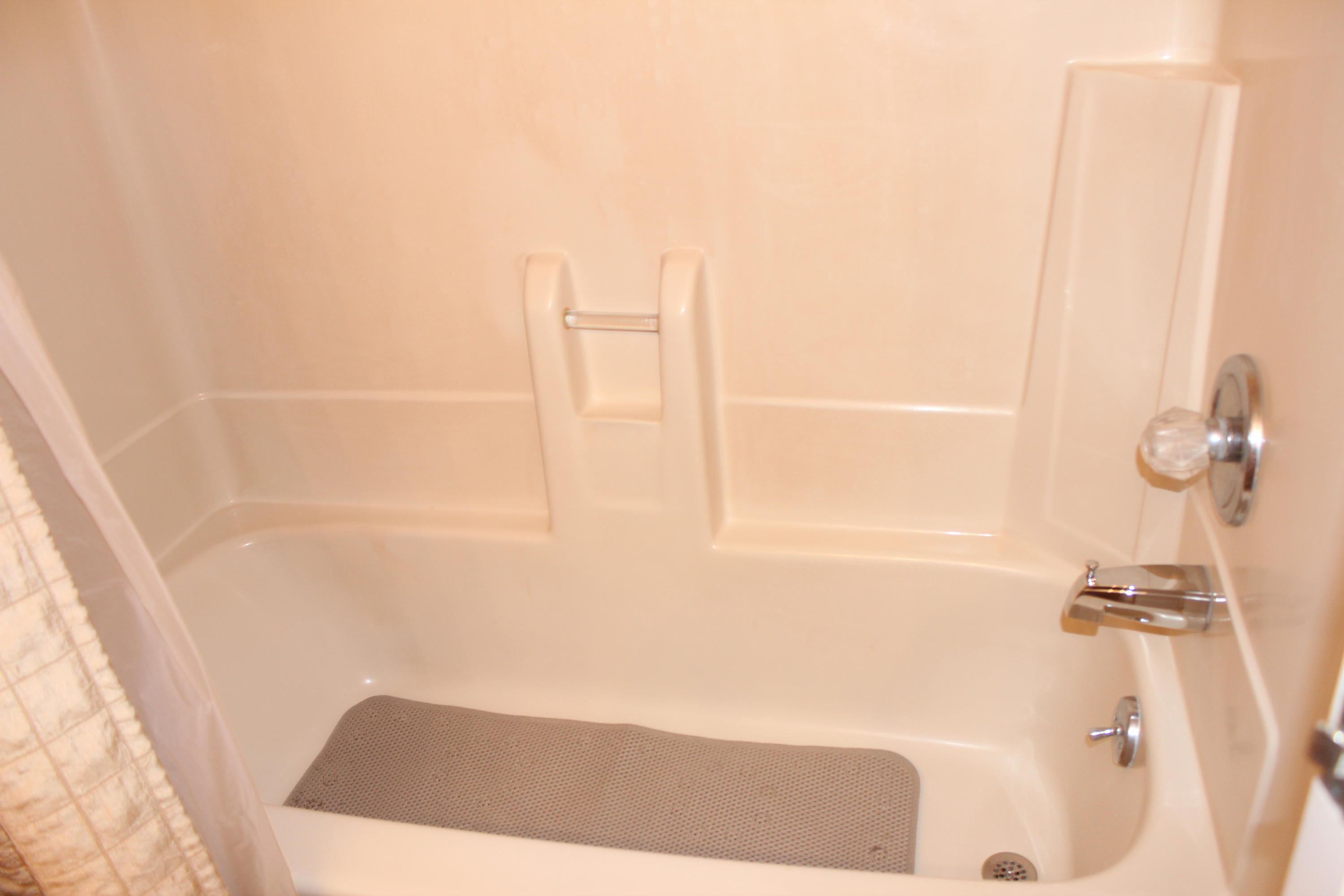 PIRATES BAY PH 1 - Residential