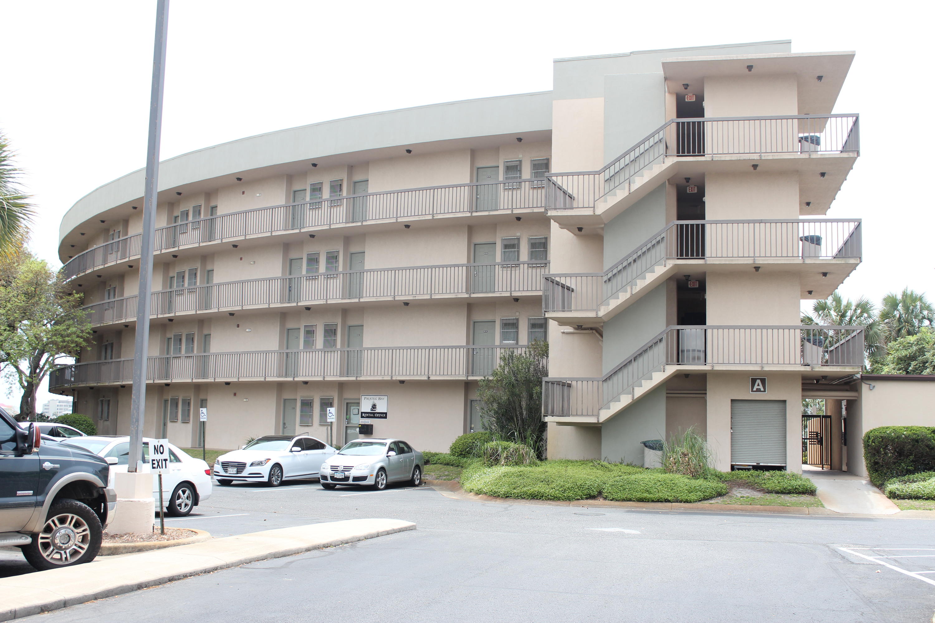 PIRATES BAY PH 1 - Residential